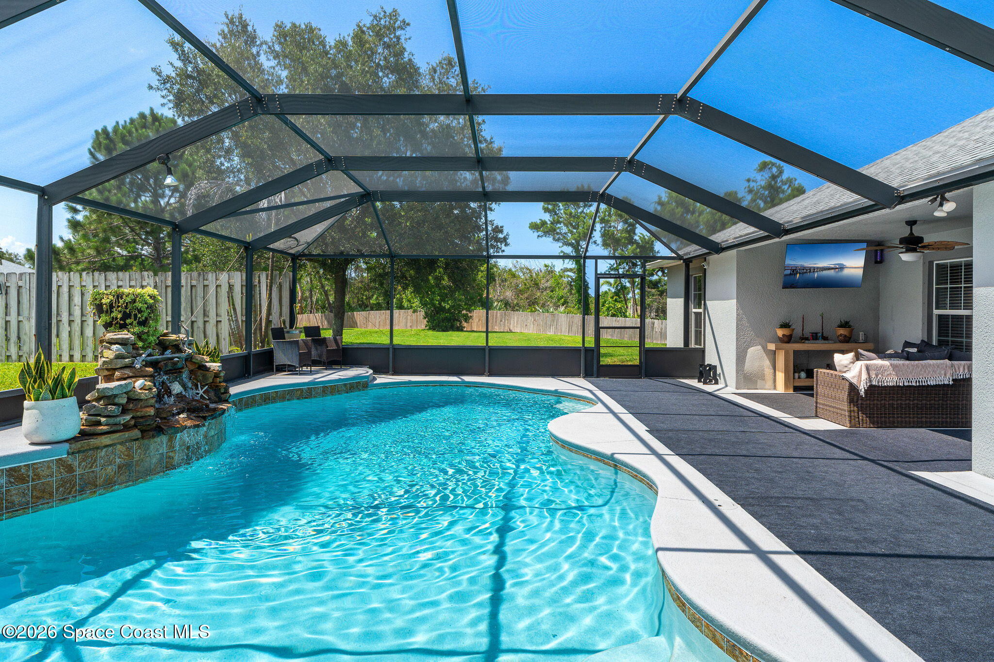 4148 Gardenwood Cir, Grant, FL 32949 photo