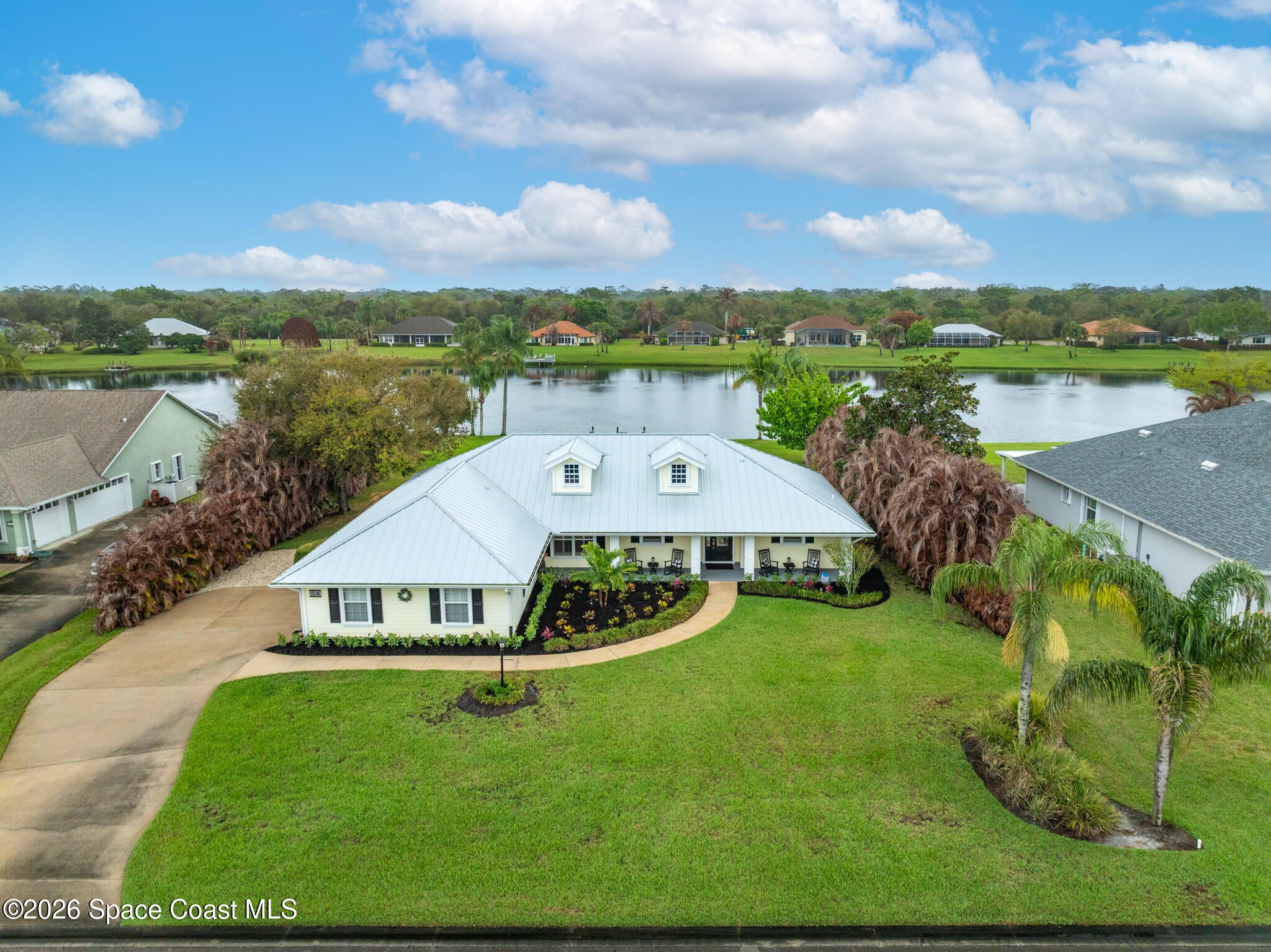 1516 Eagles Cir, Sebastian, FL 32958 photo