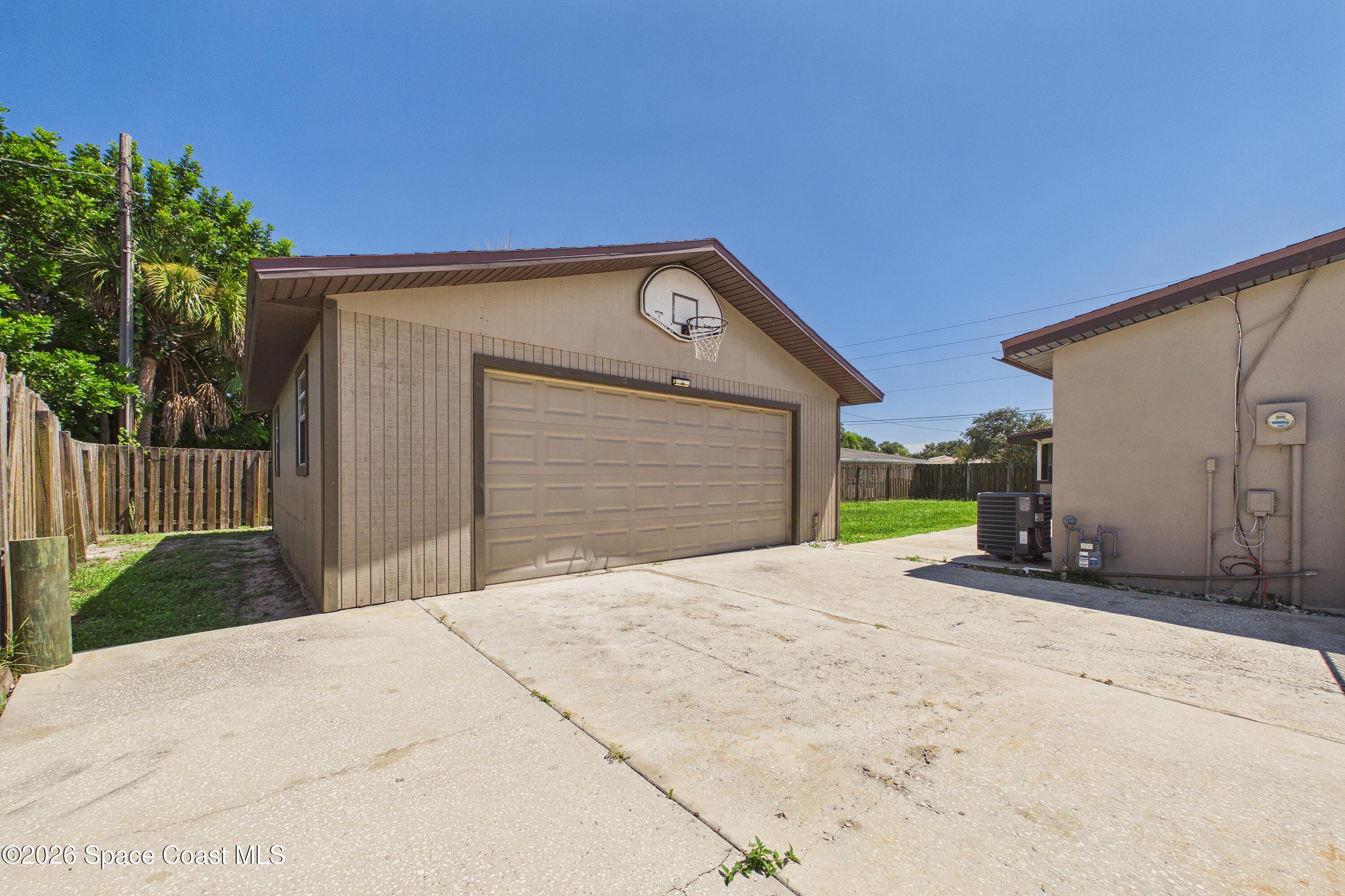 4035 Banberry Ln, Melbourne, FL 32935 photo