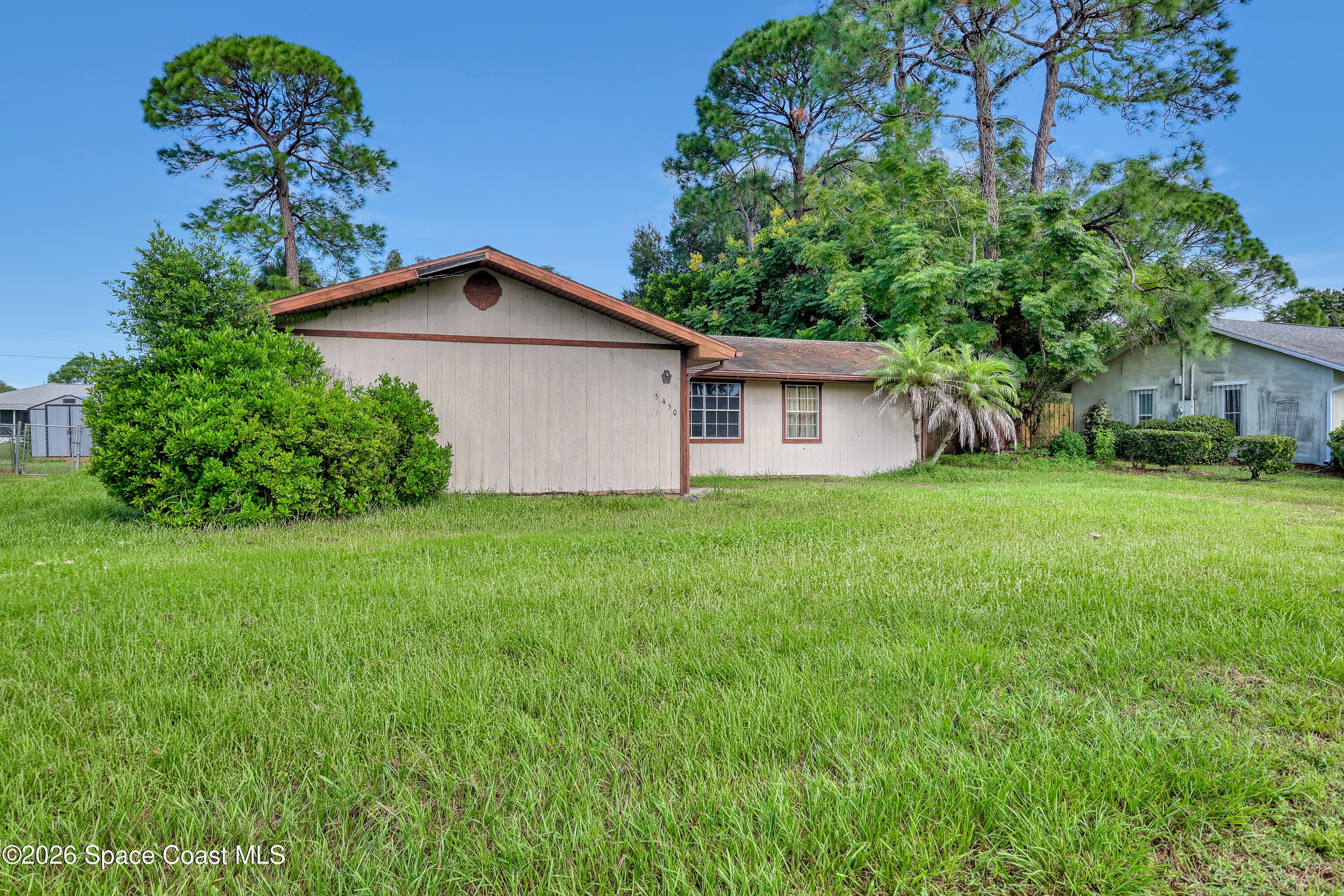 5450 Holden Rd, Cocoa, FL 32927