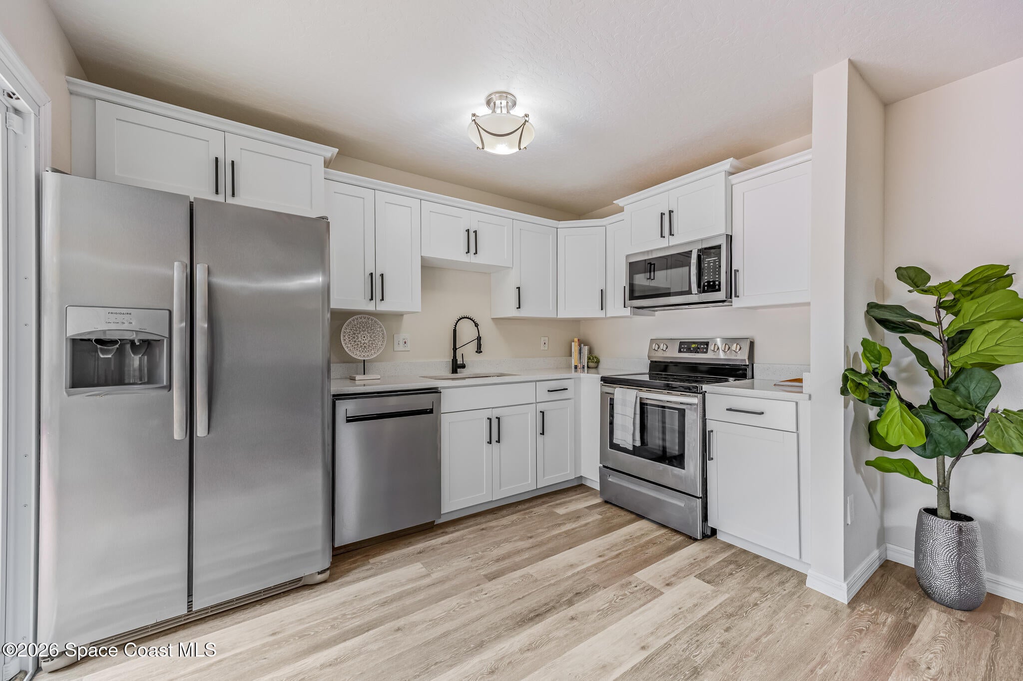 2715 Vista Oaks Cir, Palm Bay, FL 32905 photo