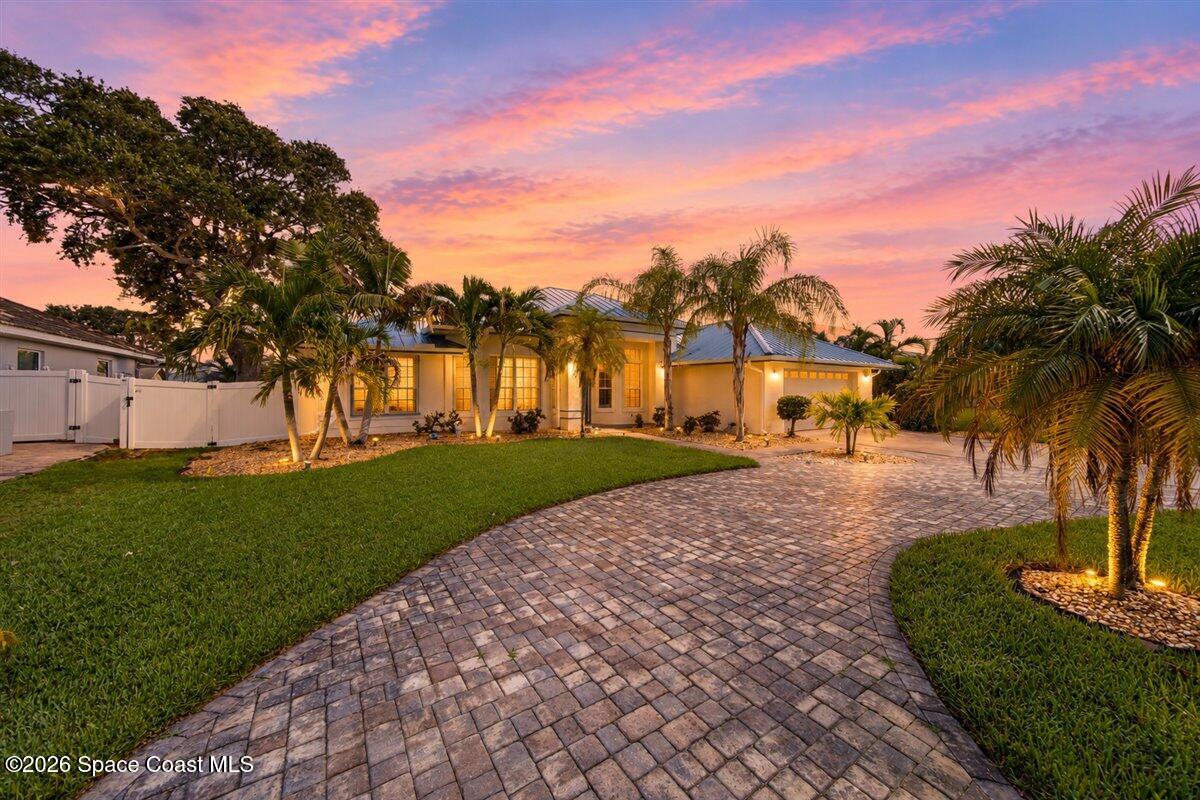 158 Island View Dr, Satellite Beach, FL 32937