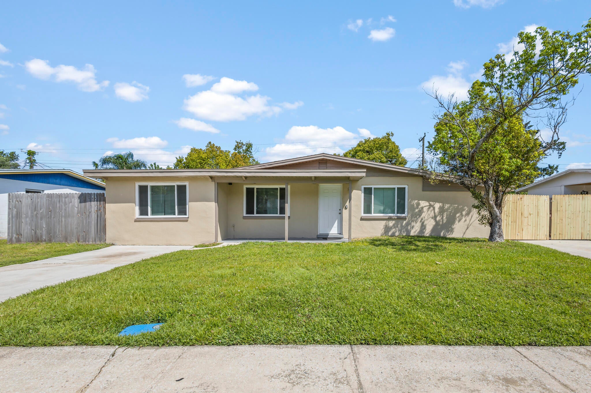 2472 Victor Rd, Cocoa, FL 32926 photo