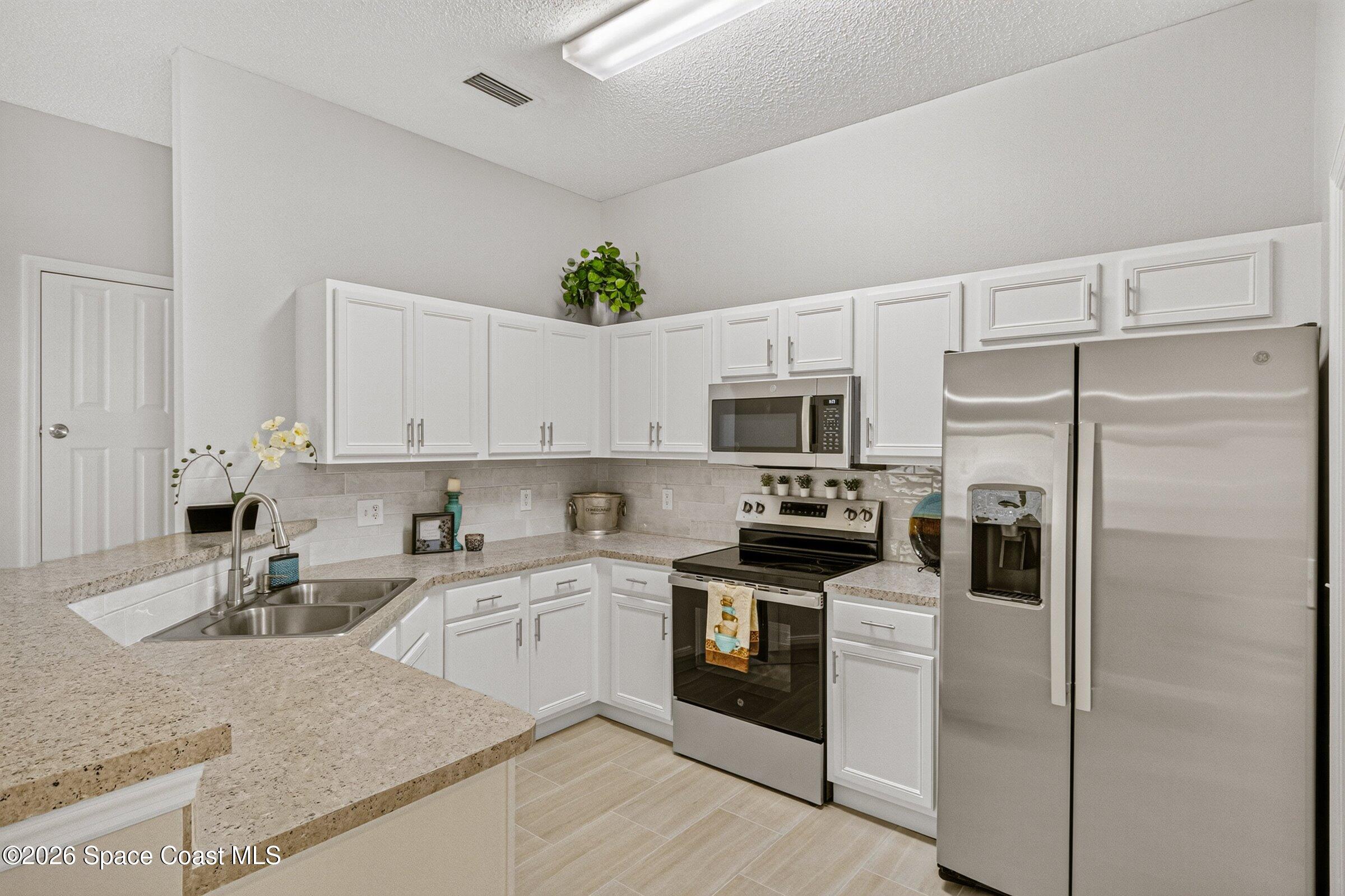 1541 Morgan Ct, Melbourne, FL 32934 photo