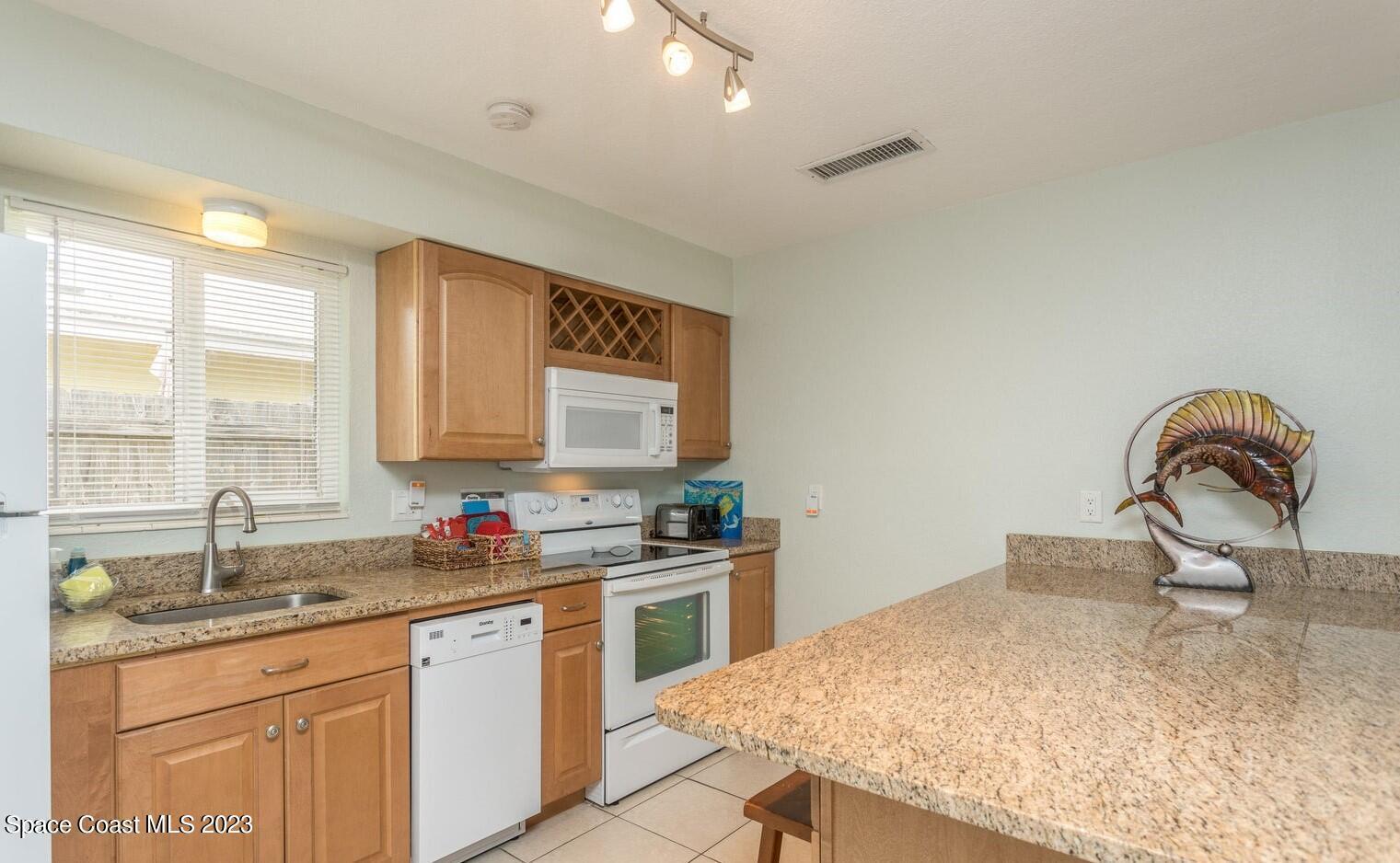 411 Sunrise Dr, Cocoa Beach, FL 32931 photo