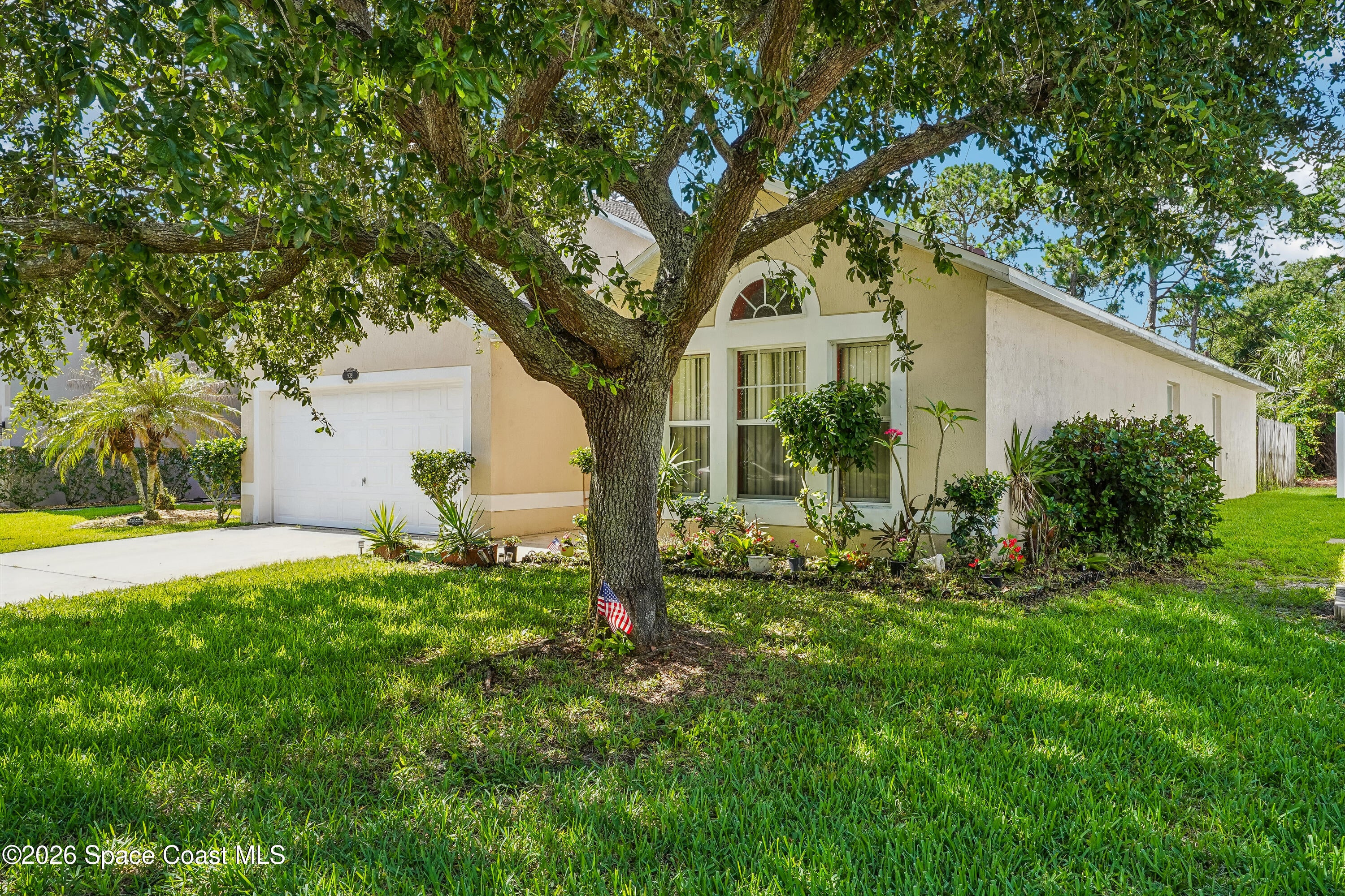 939 Macon Dr, Titusville, FL 32780 photo