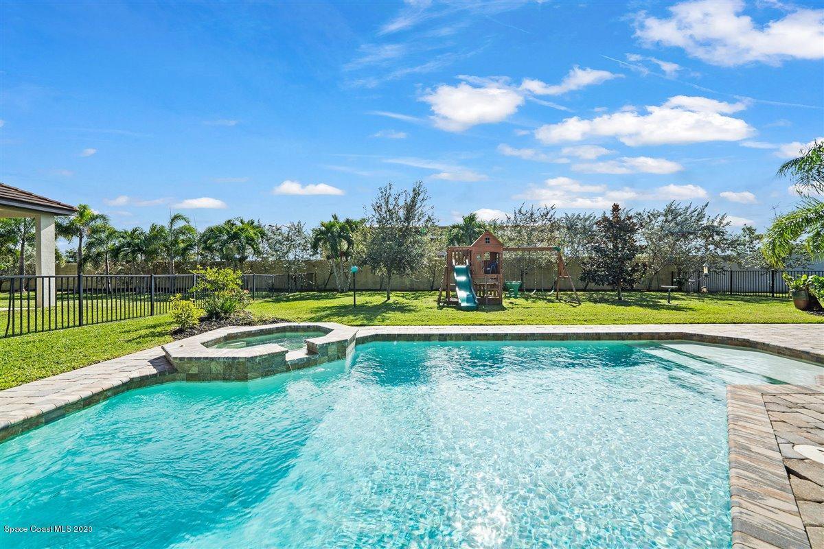 906 Casa Dolce Casa Cir, Rockledge, FL 32955 photo