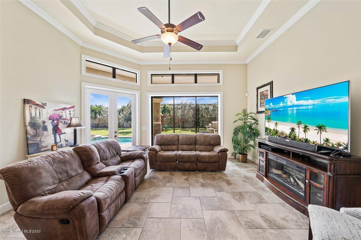 906 Casa Dolce Casa Cir, Rockledge, FL 32955 photo