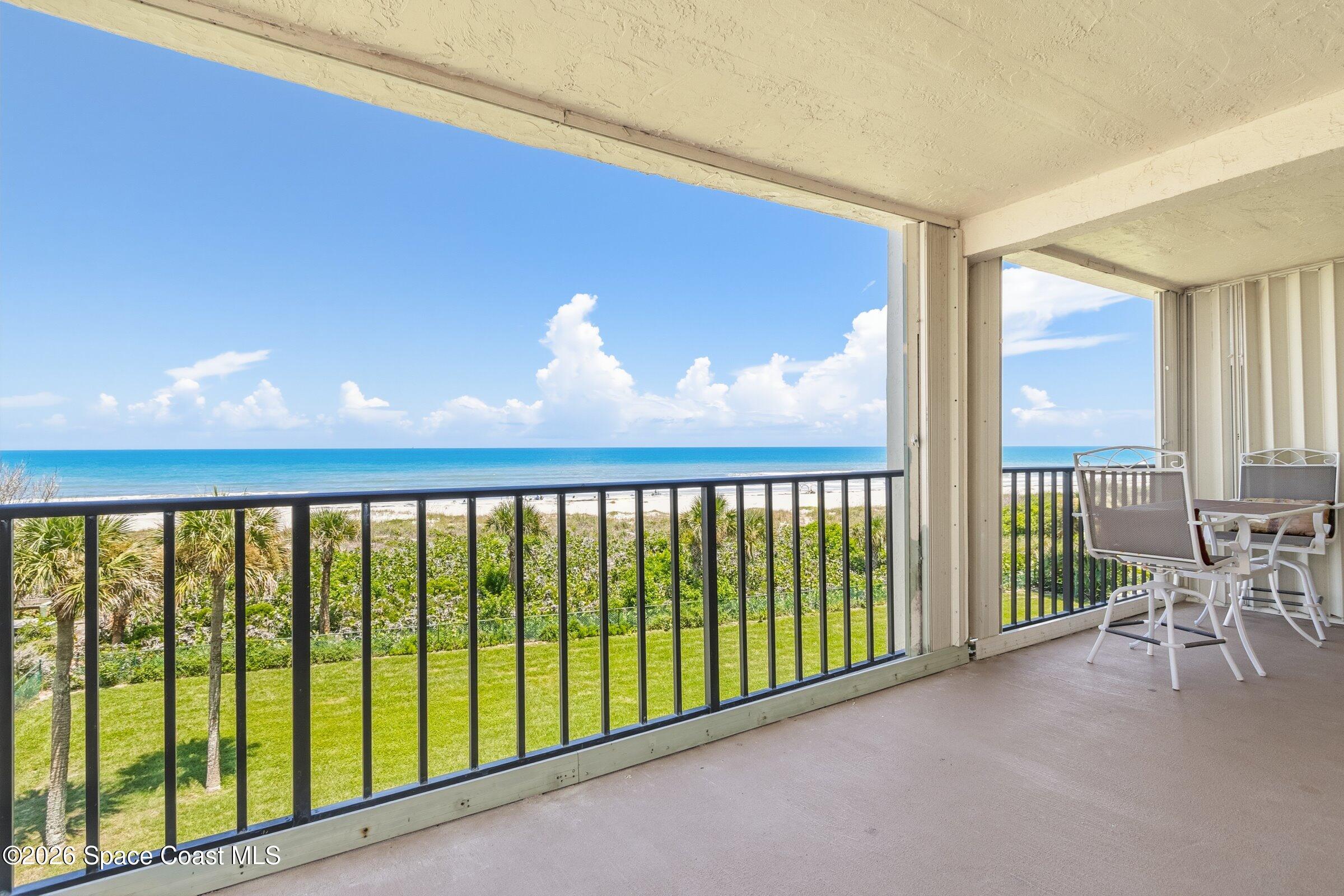 545 Garfield Ave #401, Cocoa Beach, FL 32931 photo