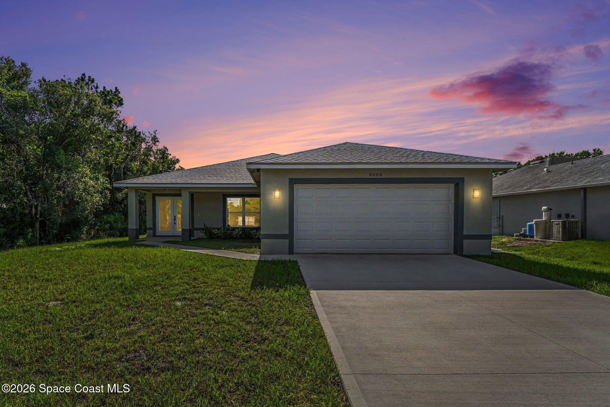 8815 100 Ct, Vero Beach, FL 32967 photo