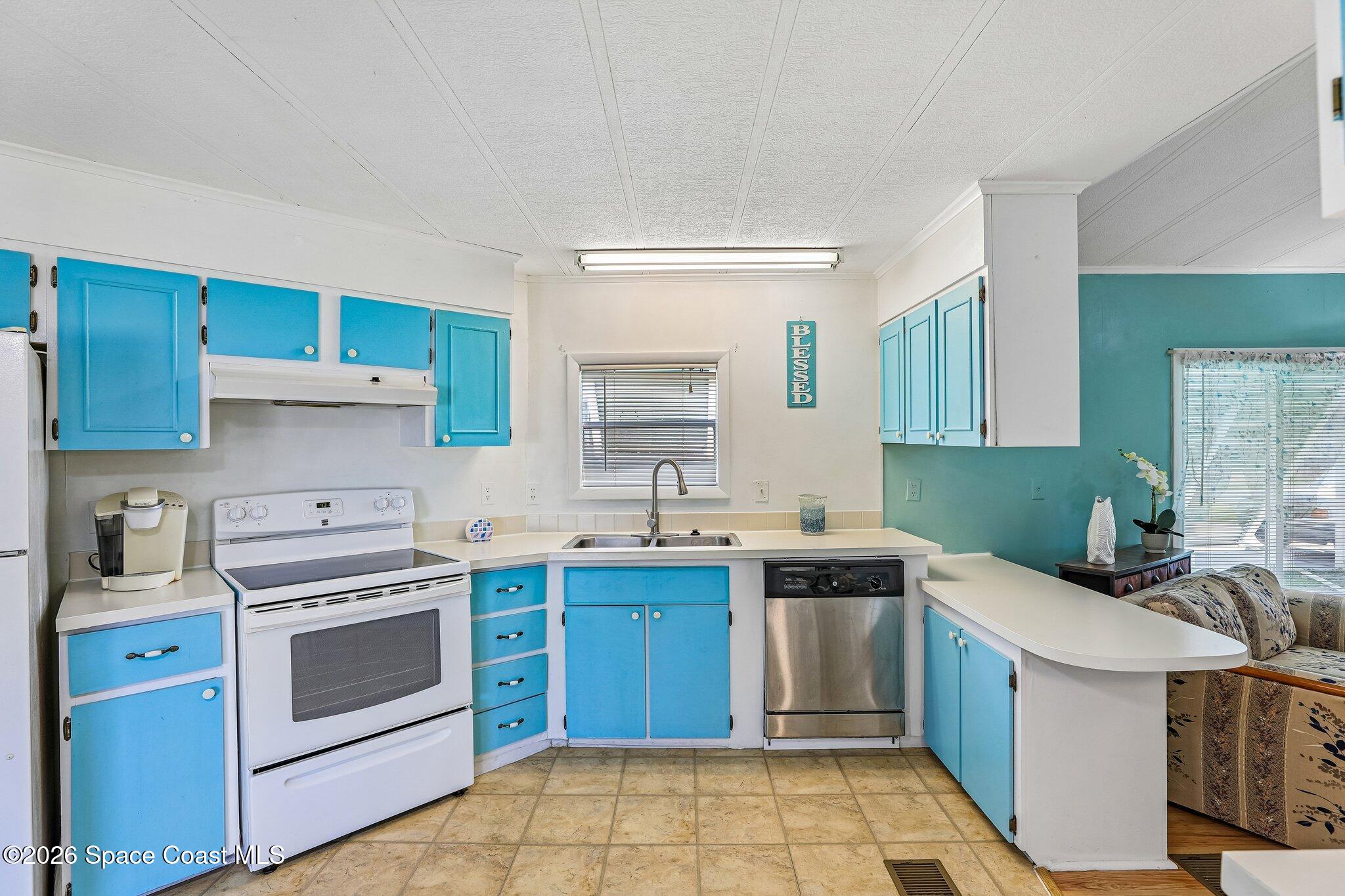 513 S Egret Cir, Barefoot Bay, FL 32976 photo