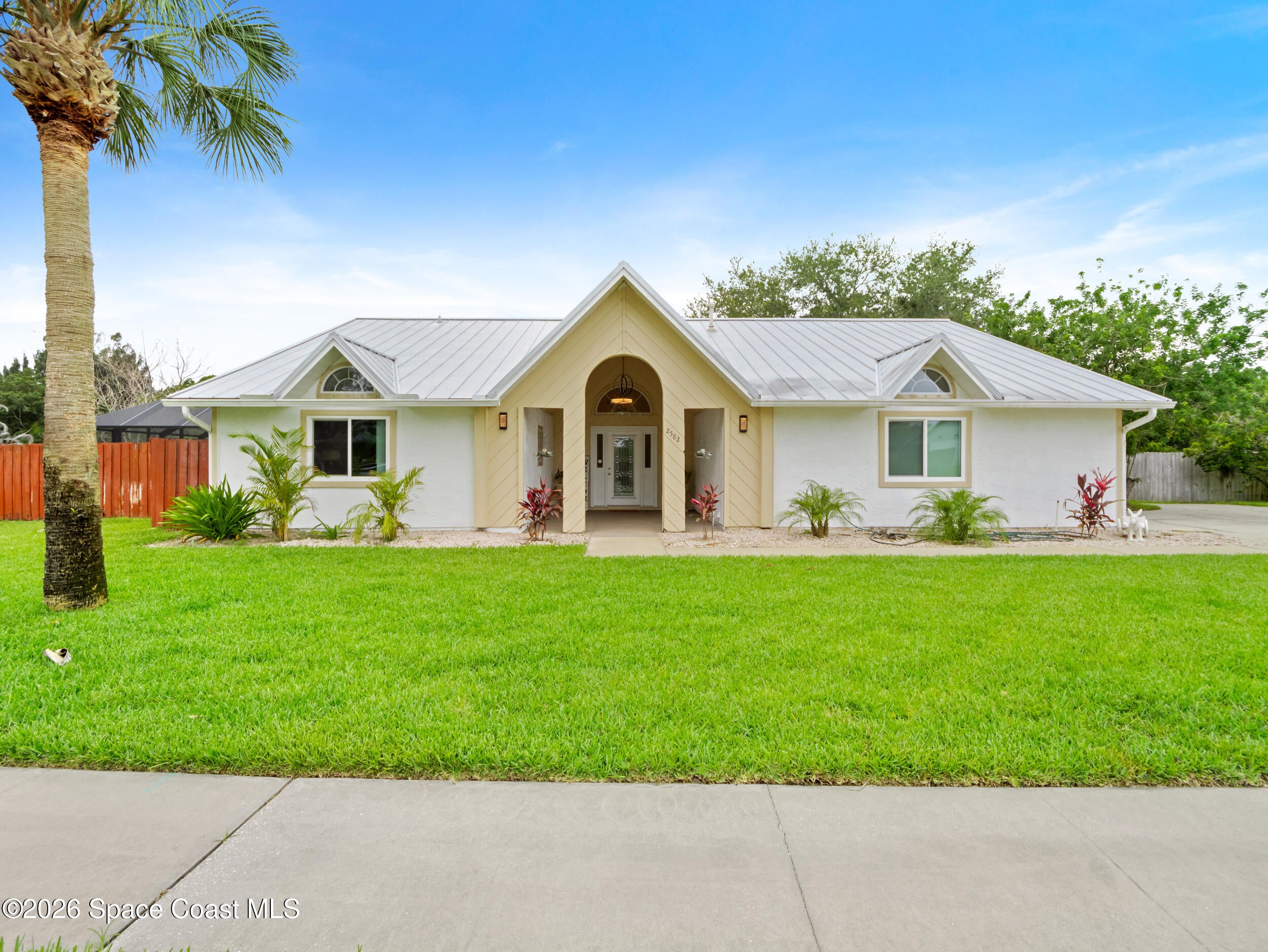 2582 Empire Ave, Melbourne, FL 32934 photo