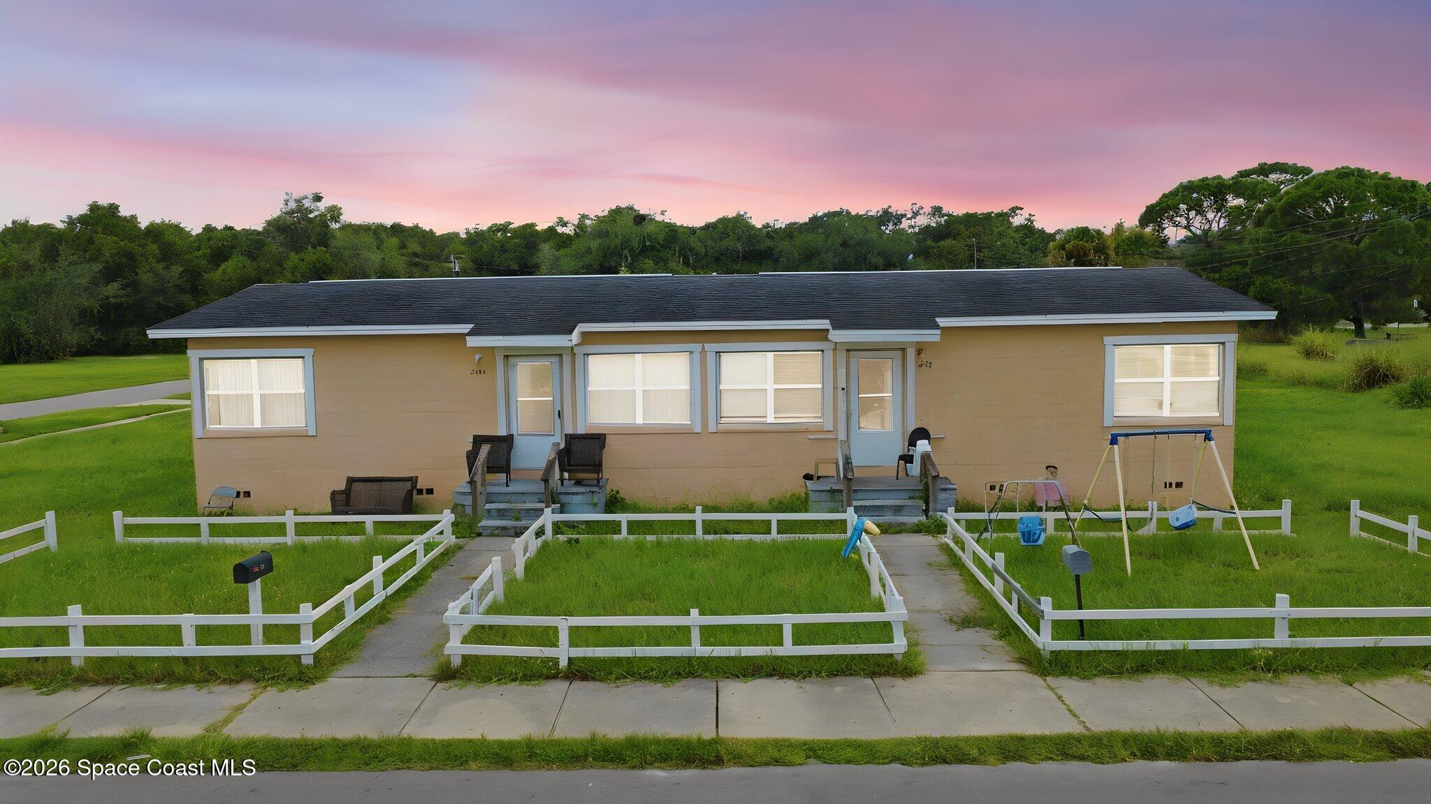 2410 Myrtle Ave, Mims, FL 32754