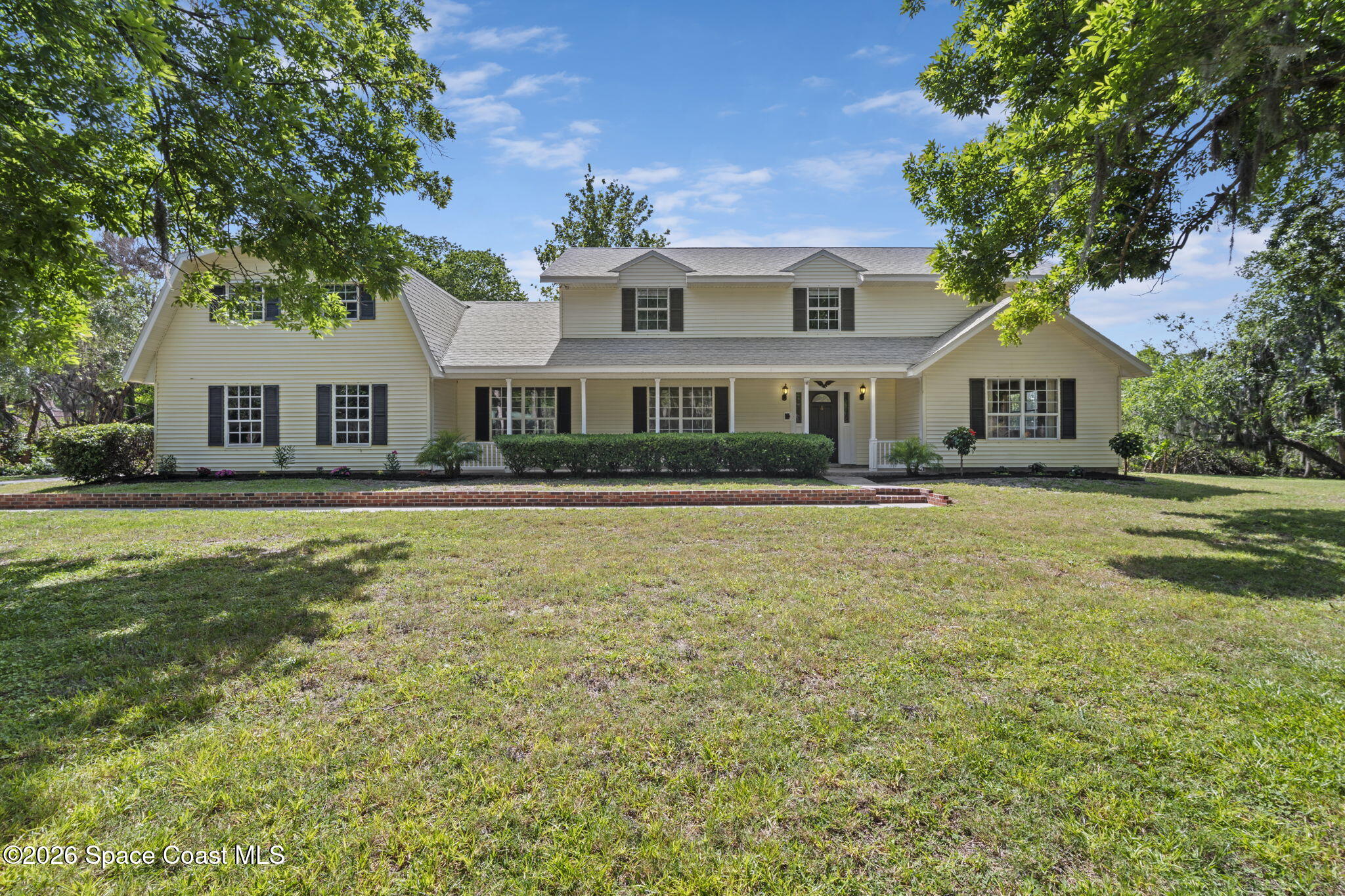 945 Bluegrass Ln, Rockledge, FL 32955