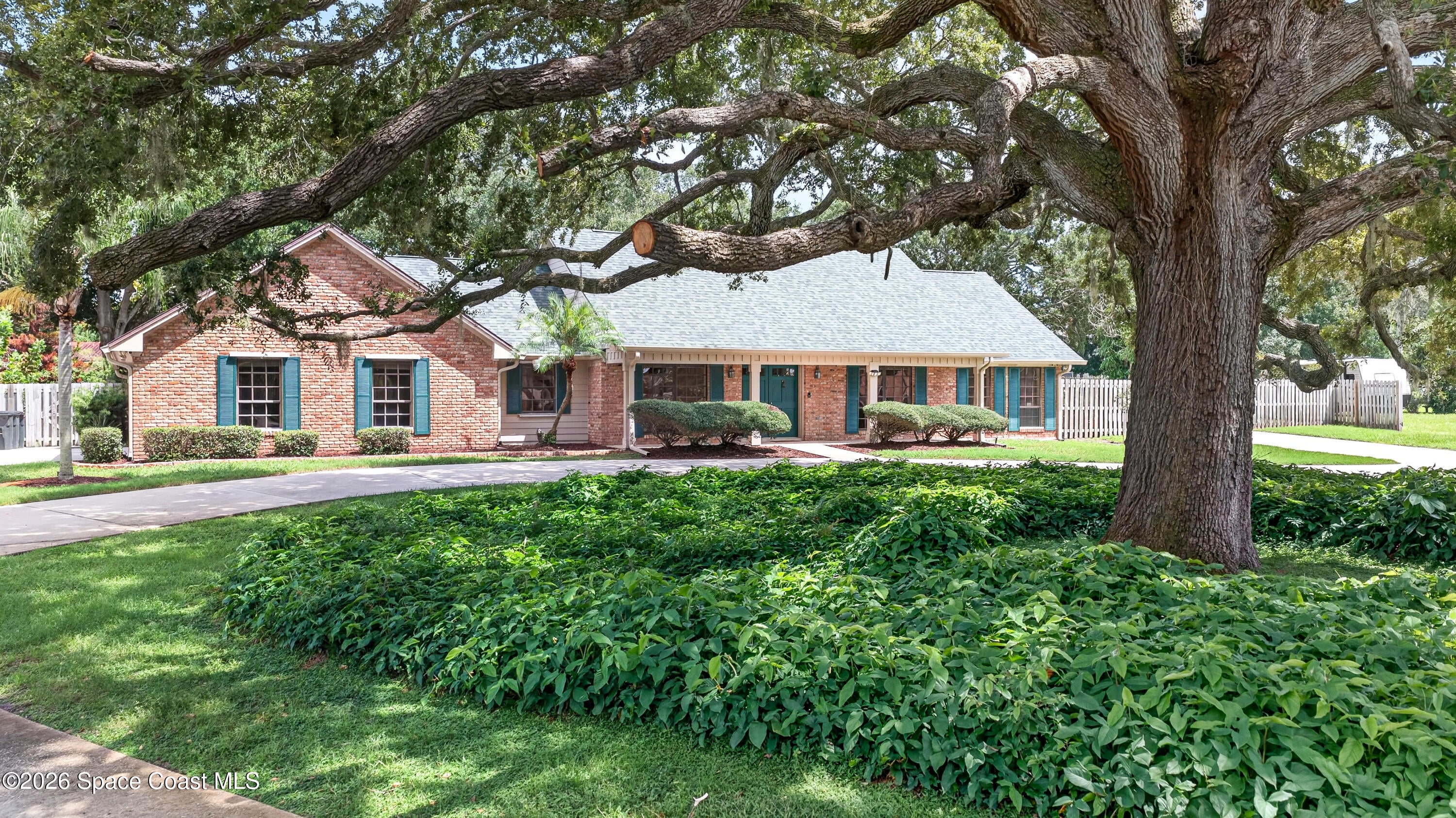 770 River Oaks Ln, Merritt Island, FL 32953