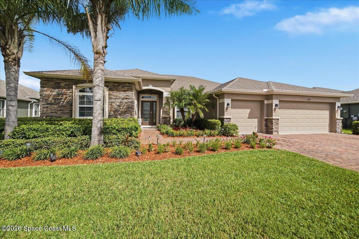 655 Gleneagles Dr, Palm Bay, FL 32909