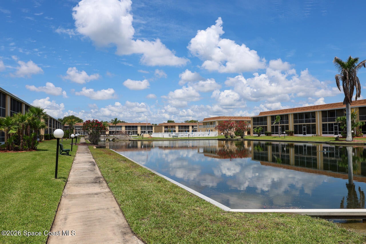2135 Courtenay Pkwy, Merritt Island, FL 32953