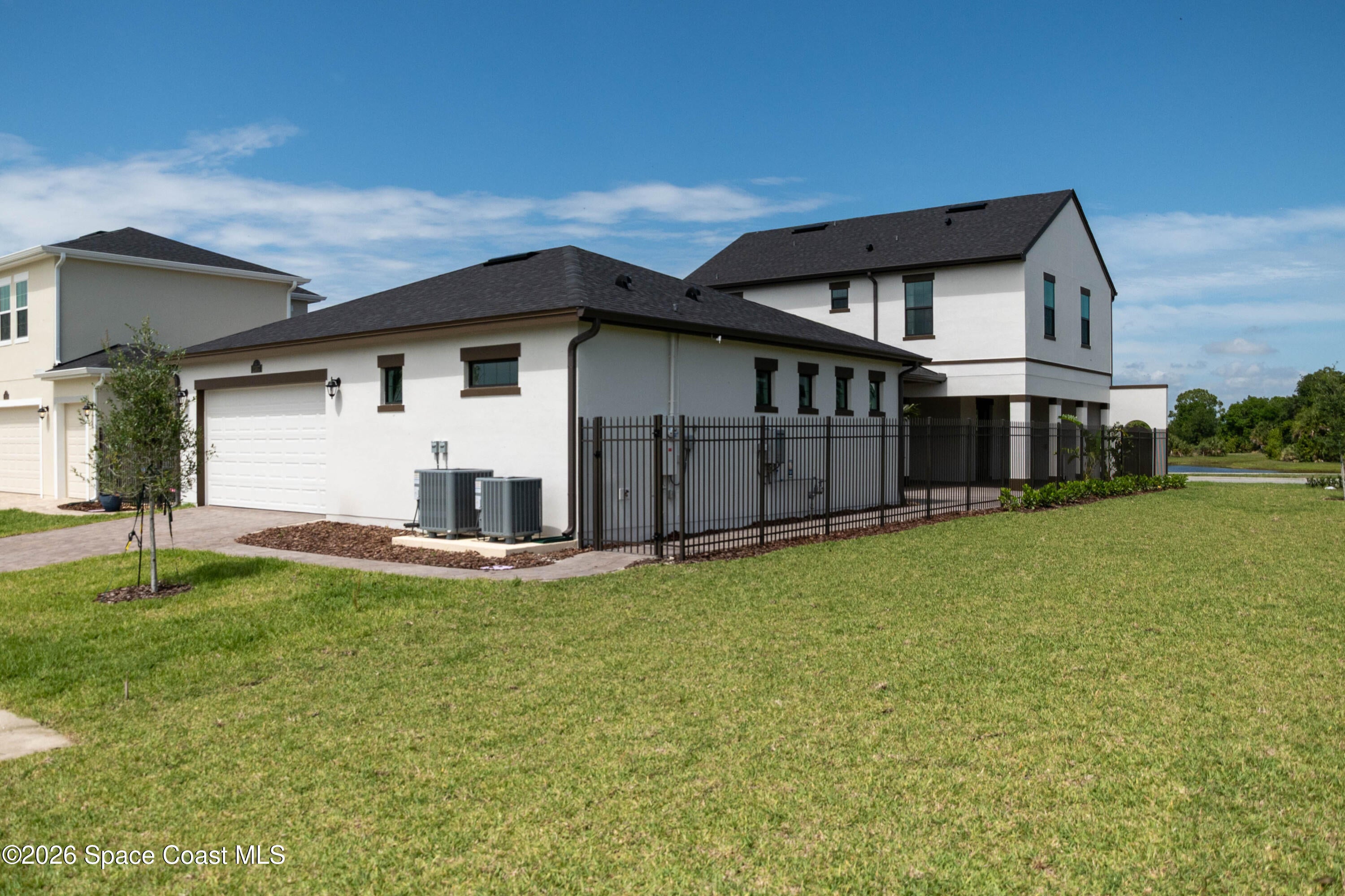 2307 Spur Dr, Melbourne, FL 32940 photo