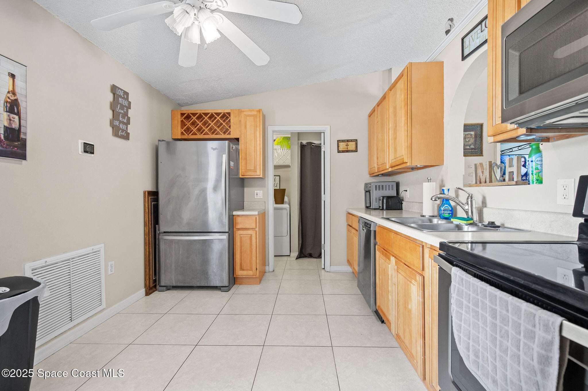 2977 Sebastian Ln, Melbourne, FL 32935 photo
