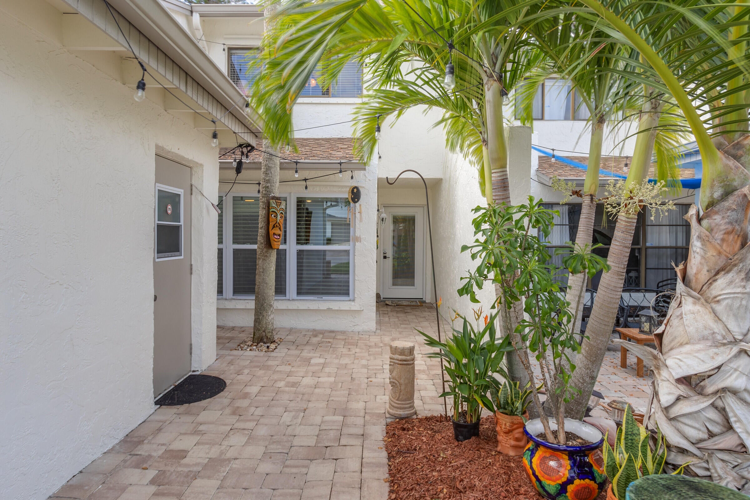 517 Summerset Ct, Indian Harbour Beach, FL 32937 photo