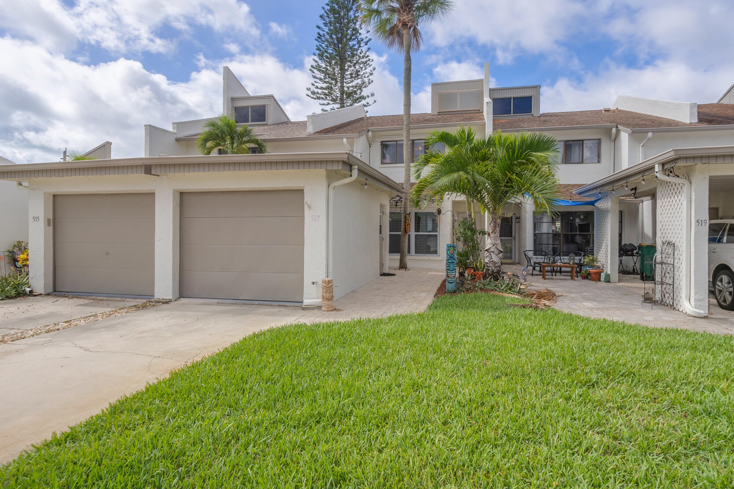 517 Summerset Ct, Indian Harbour Beach, FL 32937 photo