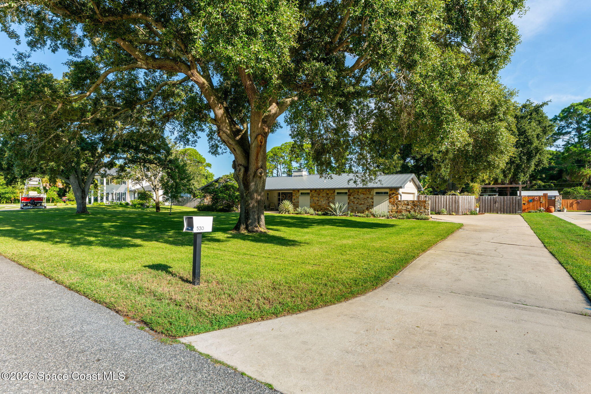 530 Hidden Creek Dr, Merritt Island, FL 32952 photo