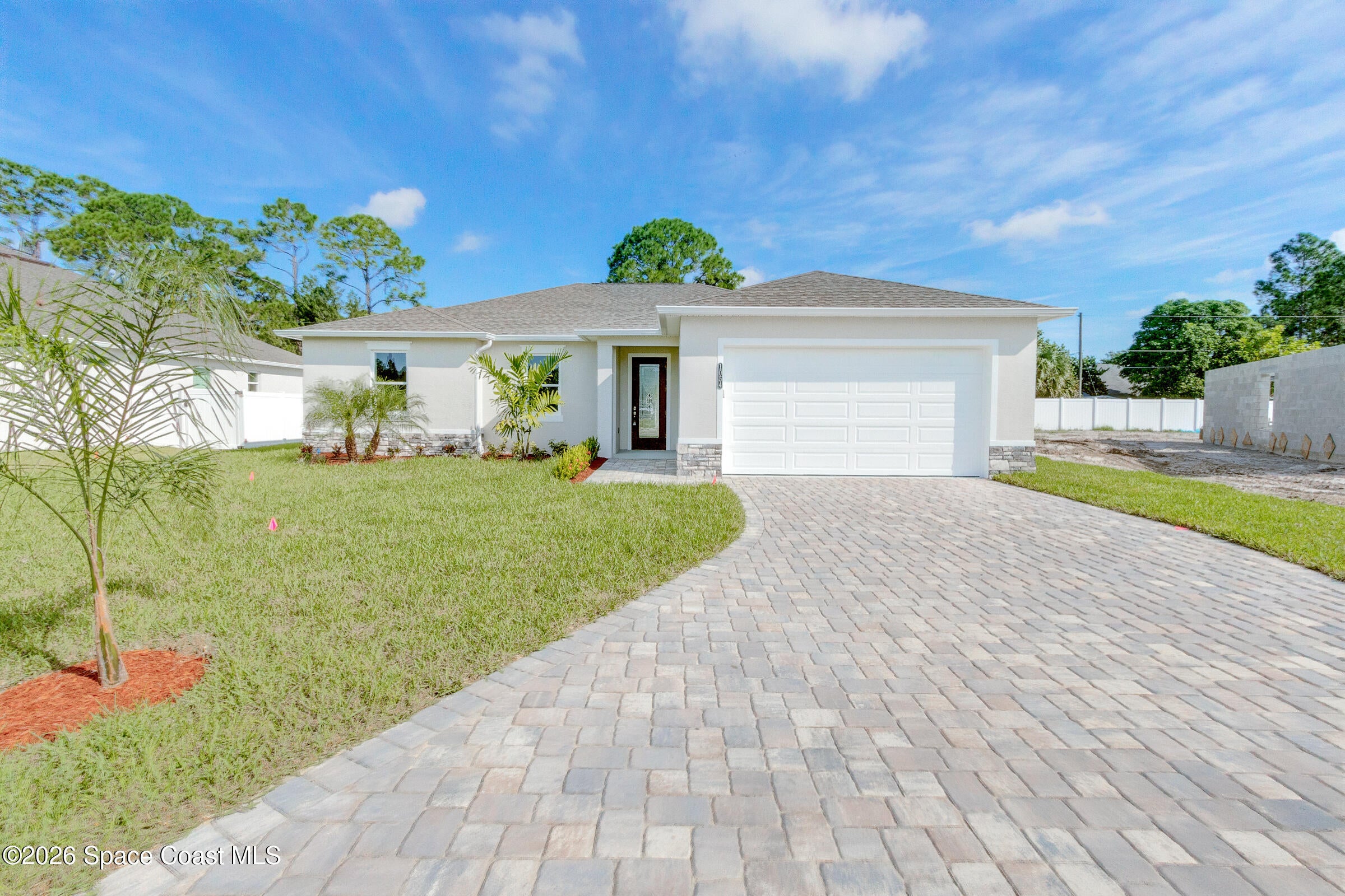 751 Fischer Cir, Sebastian, FL 32958
