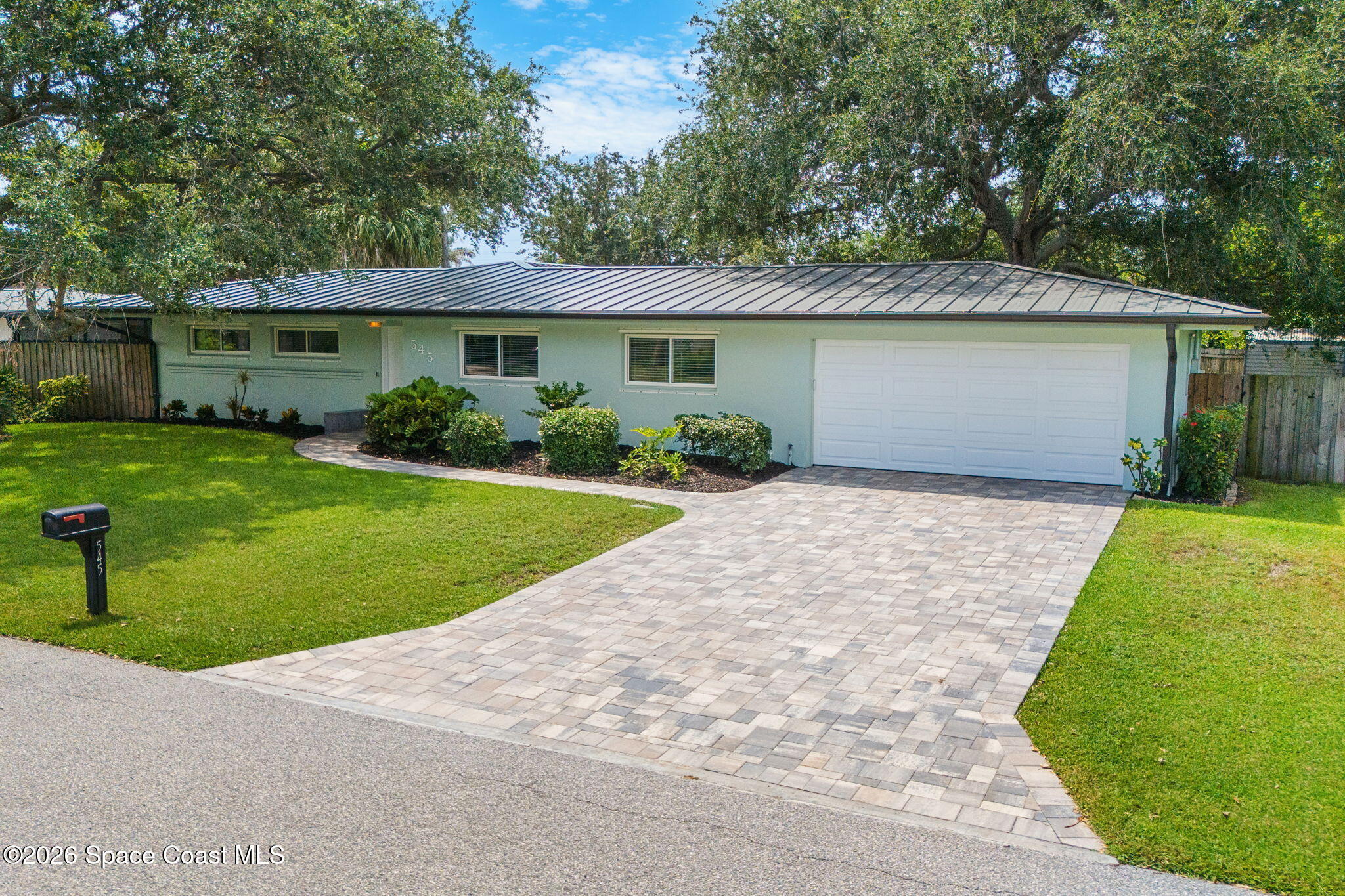 545 Seabreeze Dr, Indialantic, FL 32903 photo