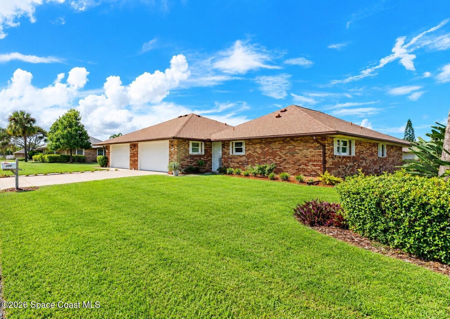 200 Chalet Ave, Indialantic, FL 32903
