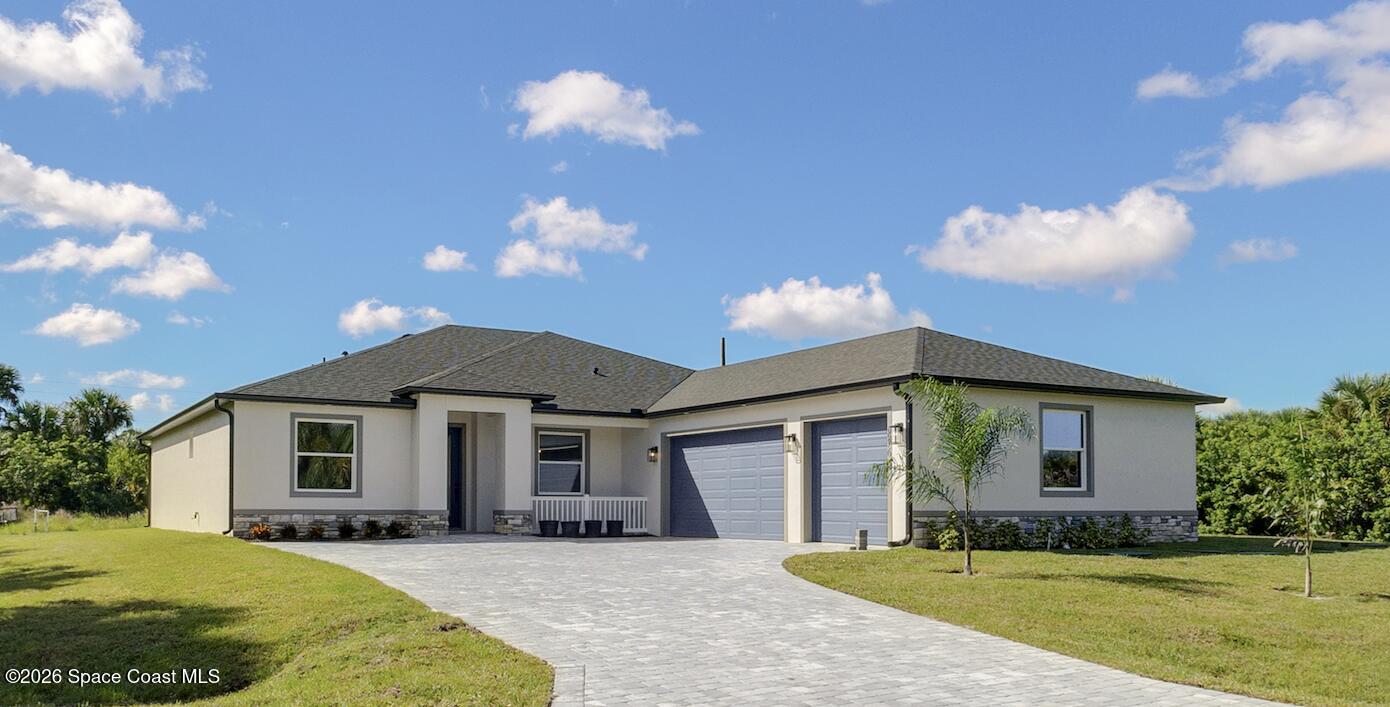 1620 Corey Rd, Malabar, FL 32950