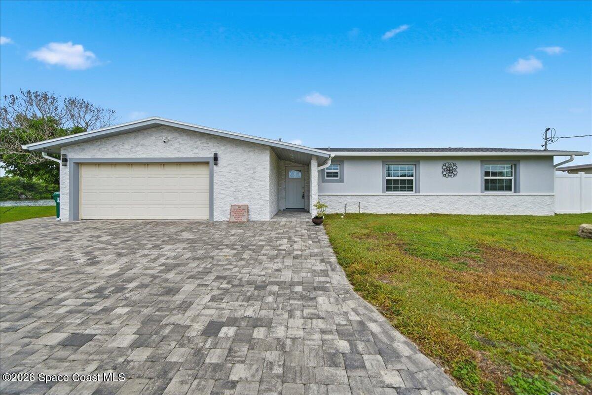 415 Island Dr, Merritt Island, FL 32952 photo