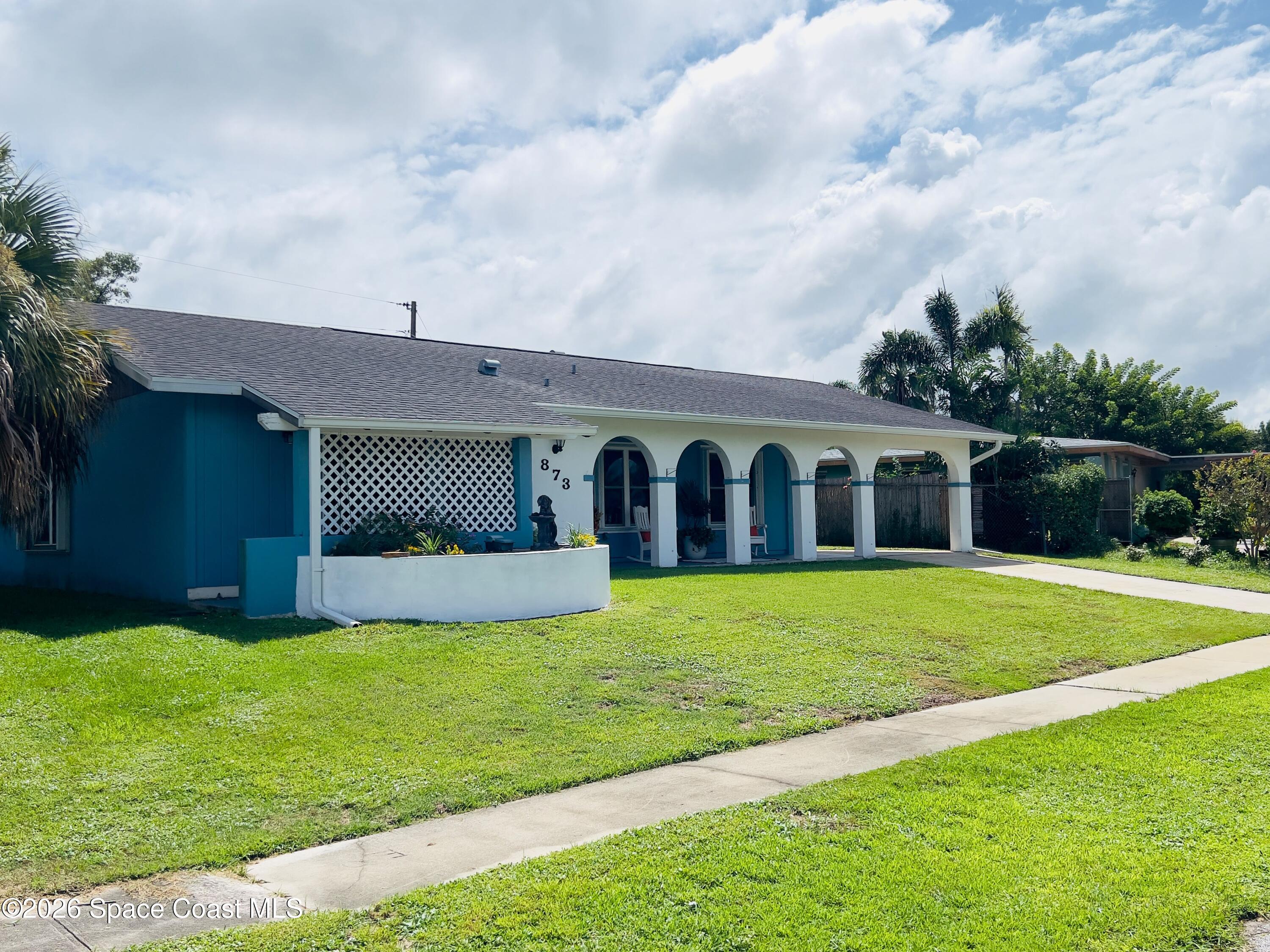 873 Lance St, Sebastian, FL 32958 photo
