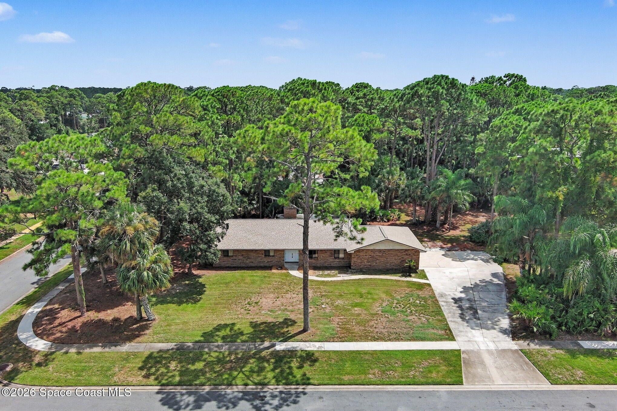 8001 Pine Needle Ln, West Melbourne, FL 32904 photo
