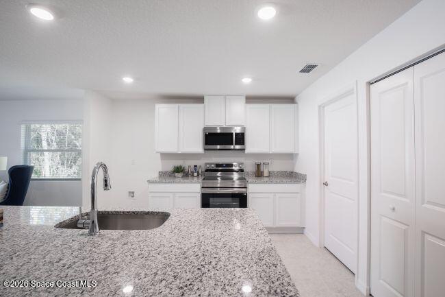 8445 98 Ct, Vero Beach, FL 32967 photo