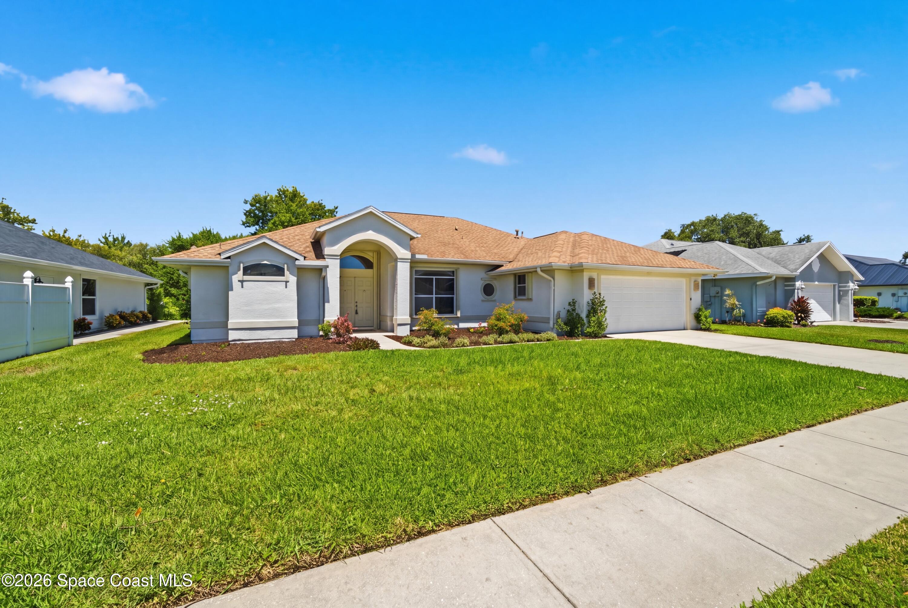1051 Fieldstone Dr, Melbourne, FL 32940 photo