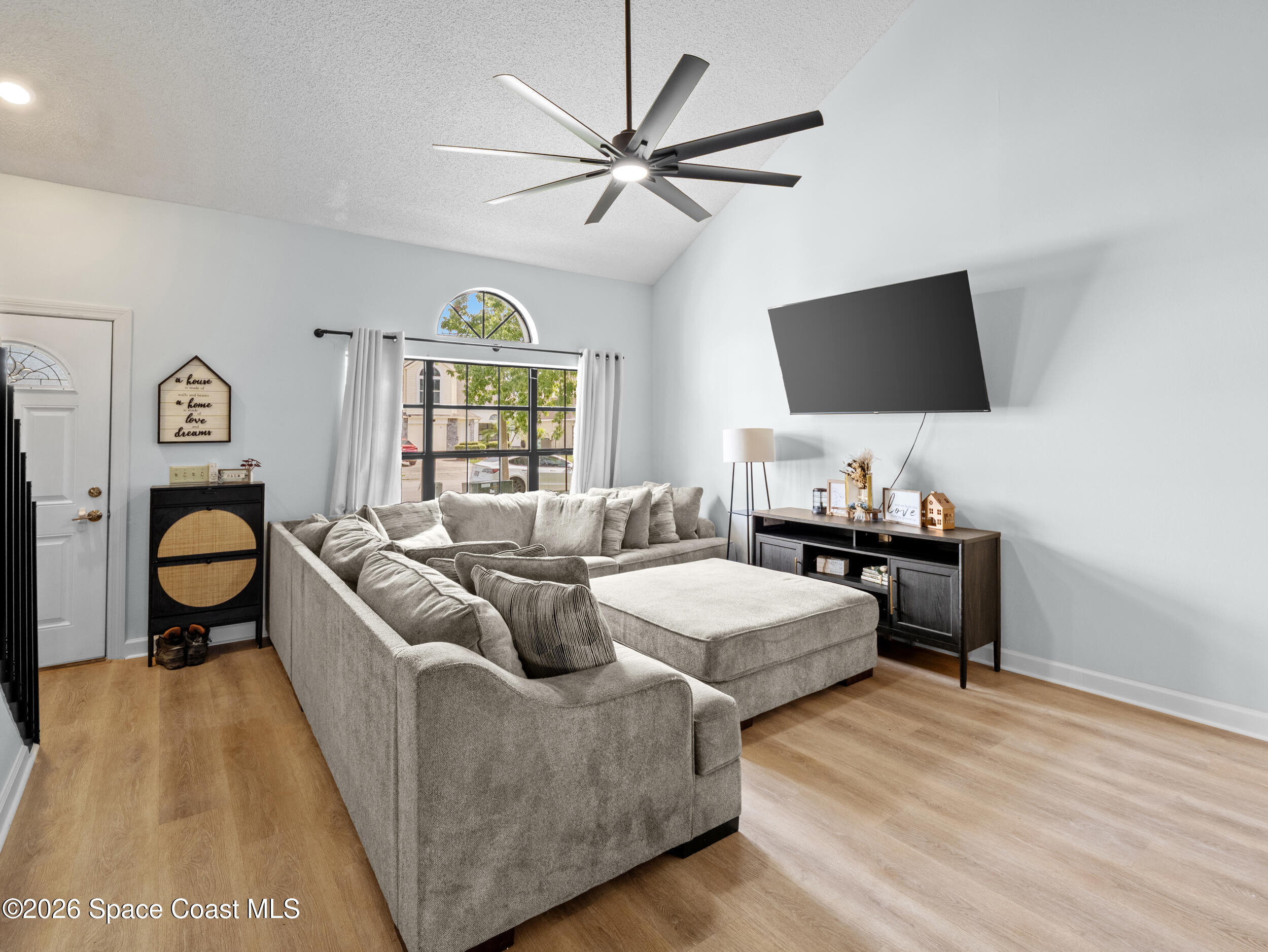 1680 Clover Cir, Melbourne, FL 32935 photo