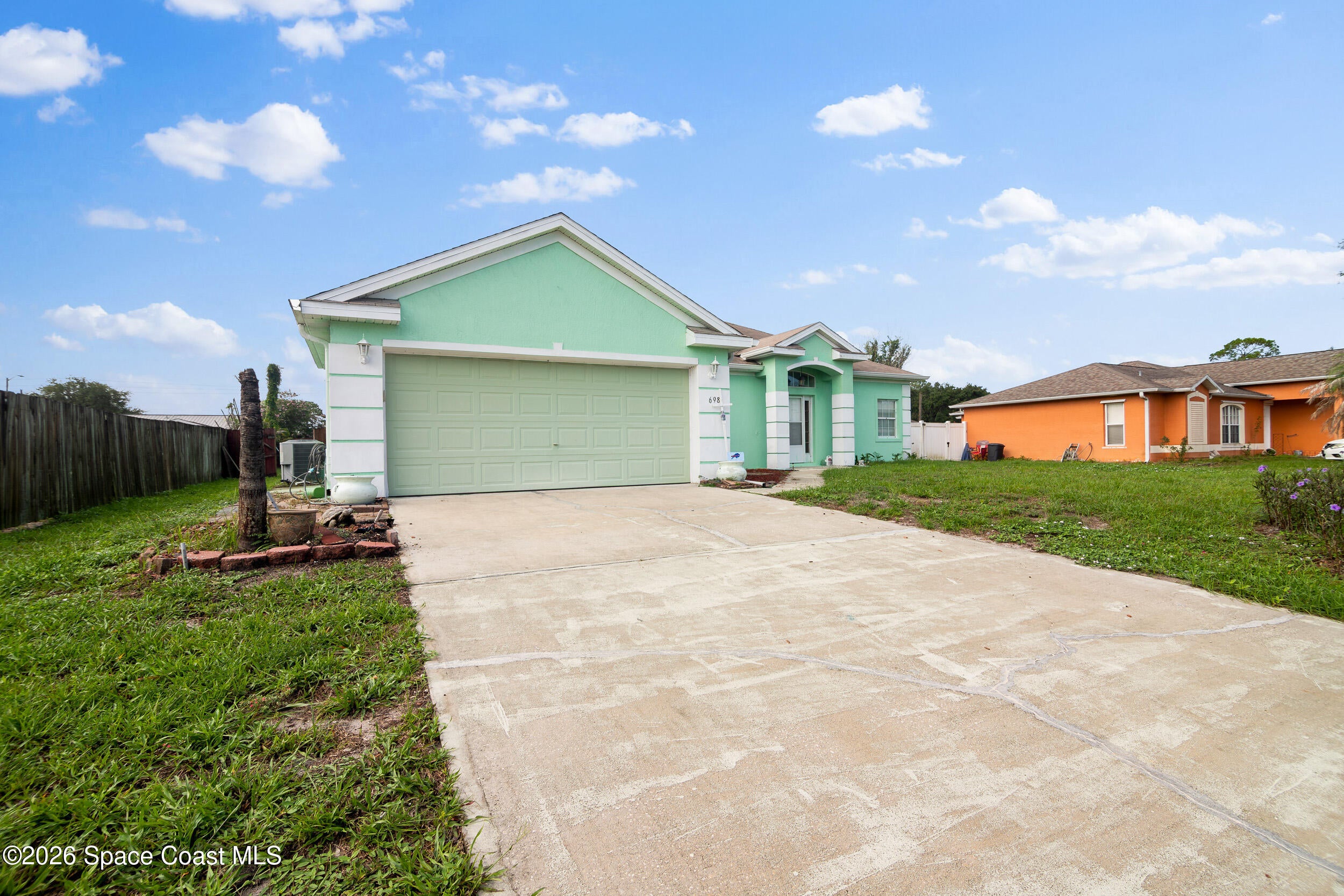 698 Thuringer St, Palm Bay, FL 32907