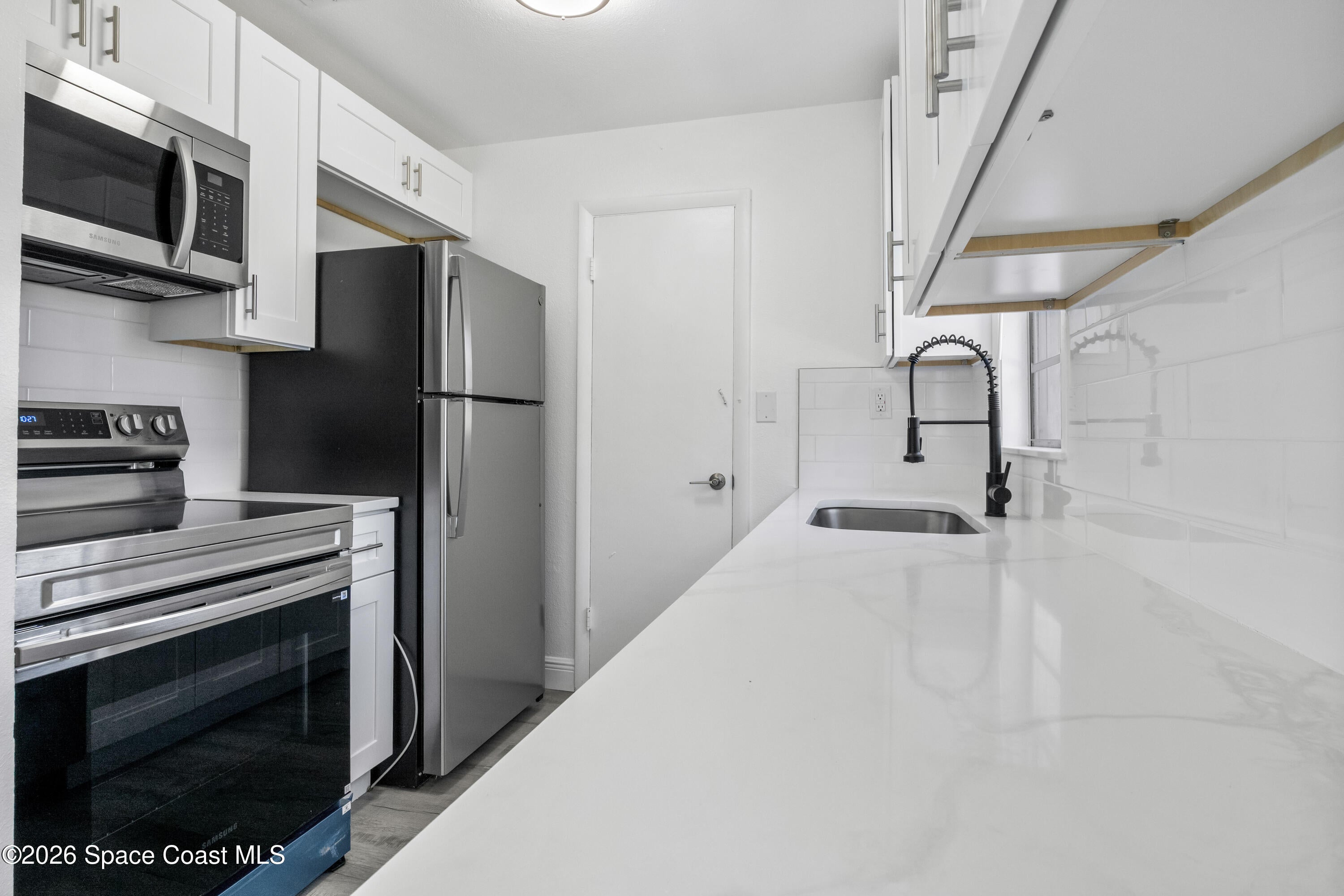 346 Crown Blvd, Melbourne, FL 32901 photo