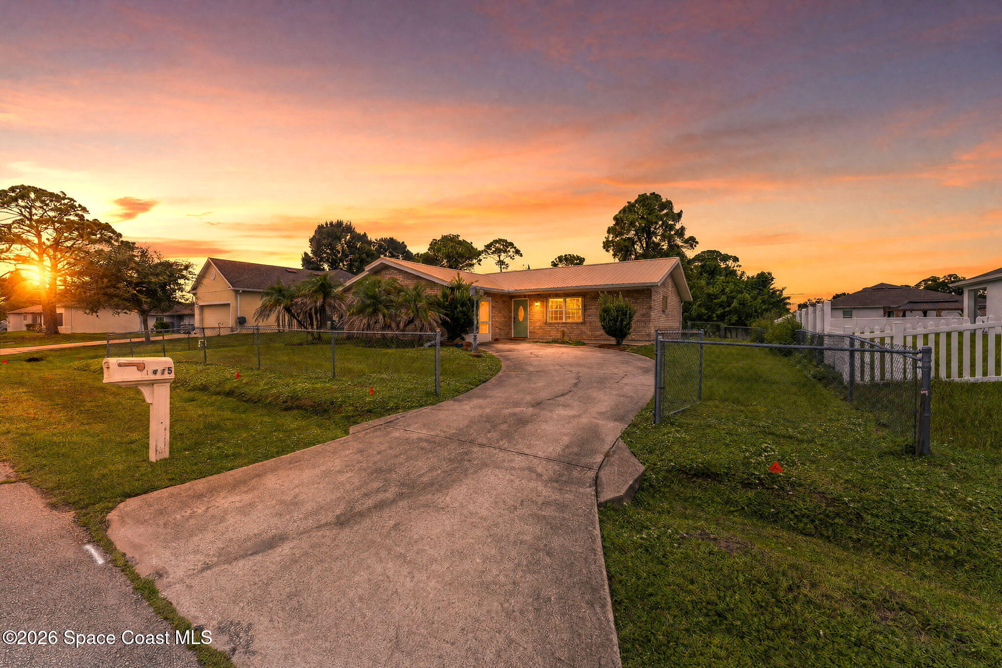1675 Saipan St, Palm Bay, FL 32909