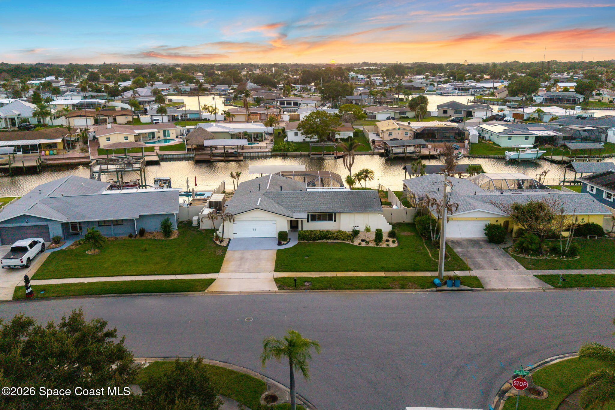 360 Diana Blvd, Merritt Island, FL 32953 photo
