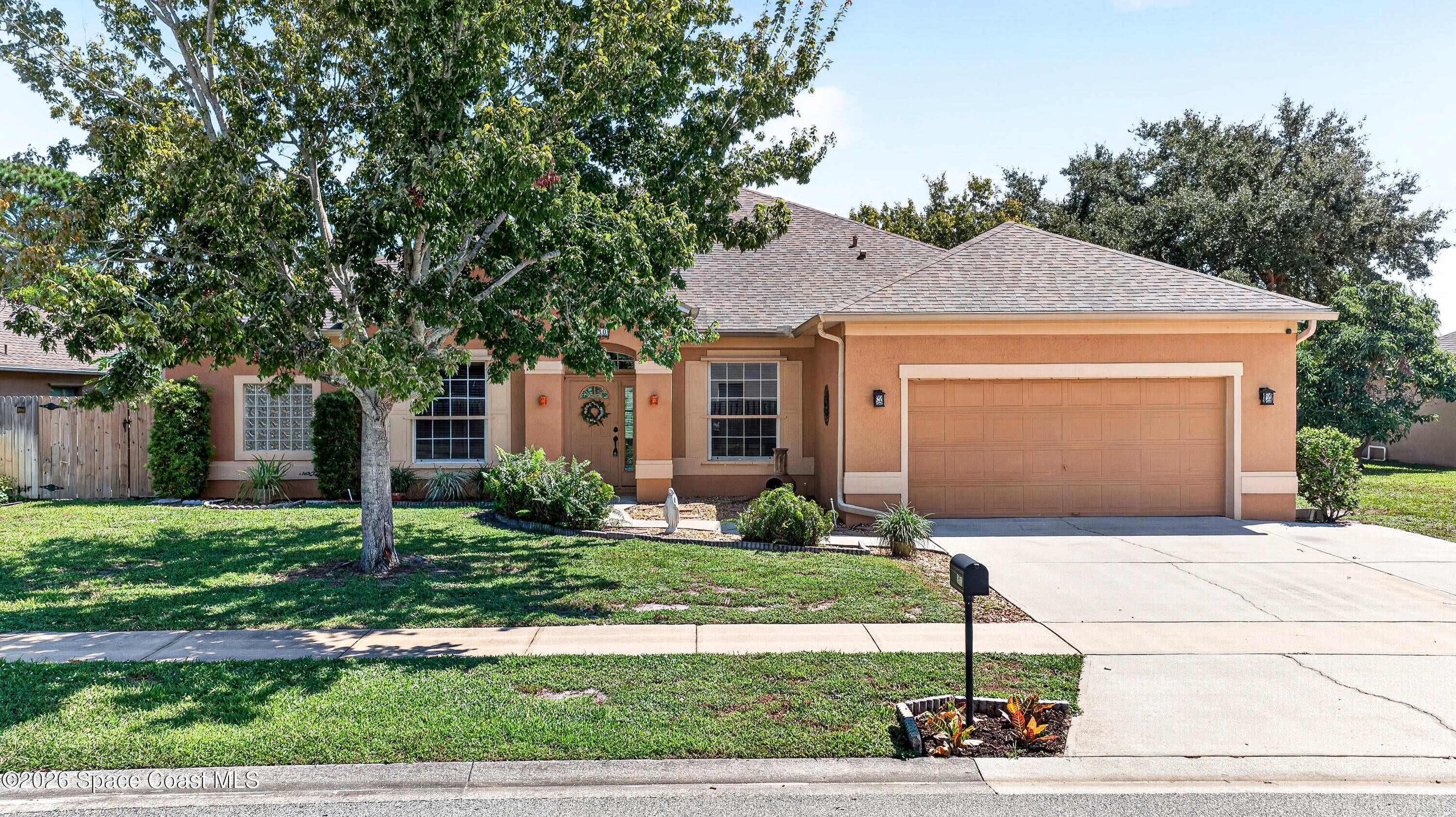 2410 Summer Brook St, Melbourne, FL 32940