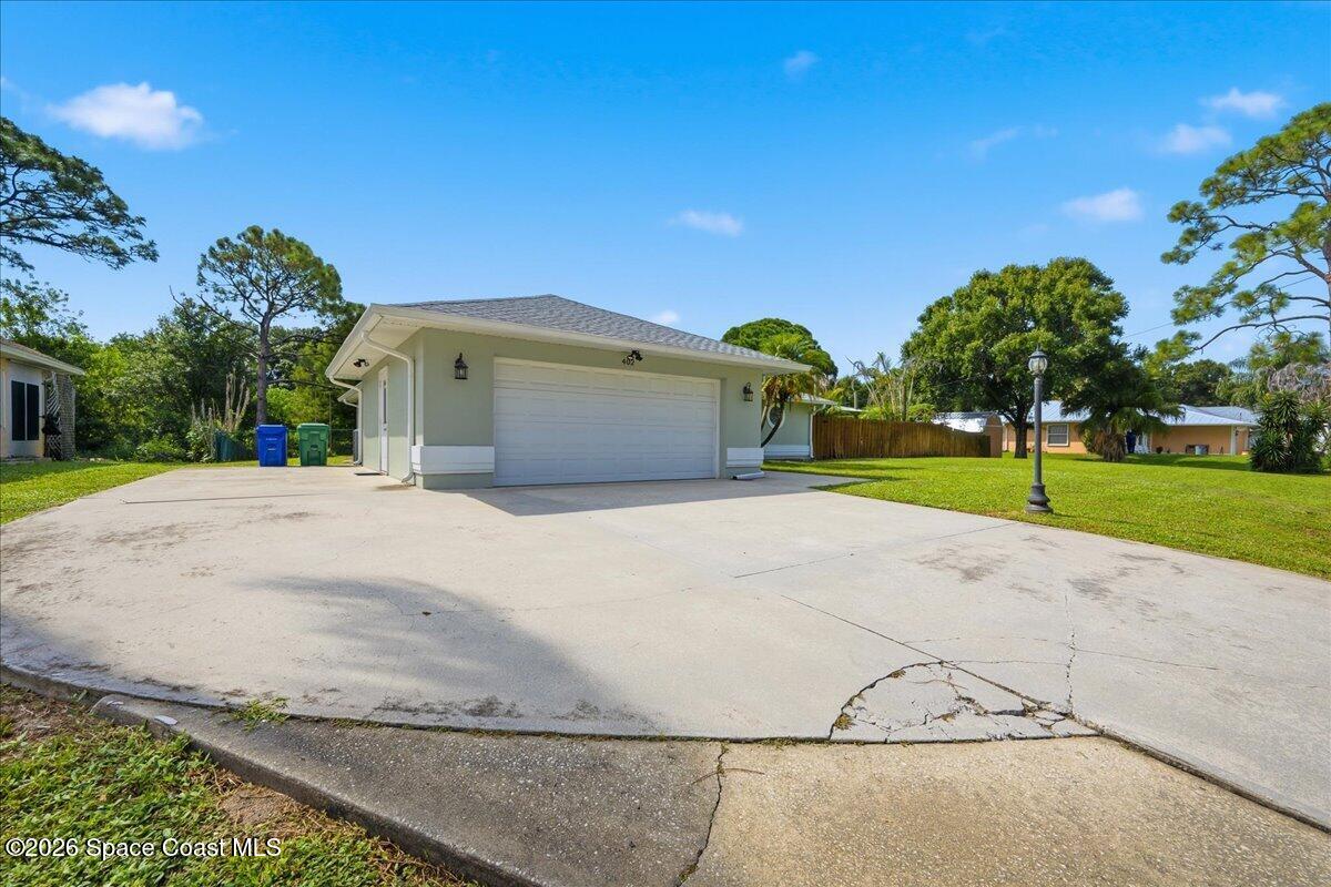 402 Concha Dr, Sebastian, FL 32958 photo
