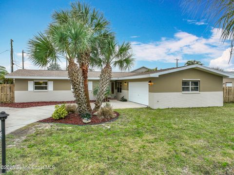Single Family Residence in Satellite Beach FL 165 Desoto Parkway.jpg