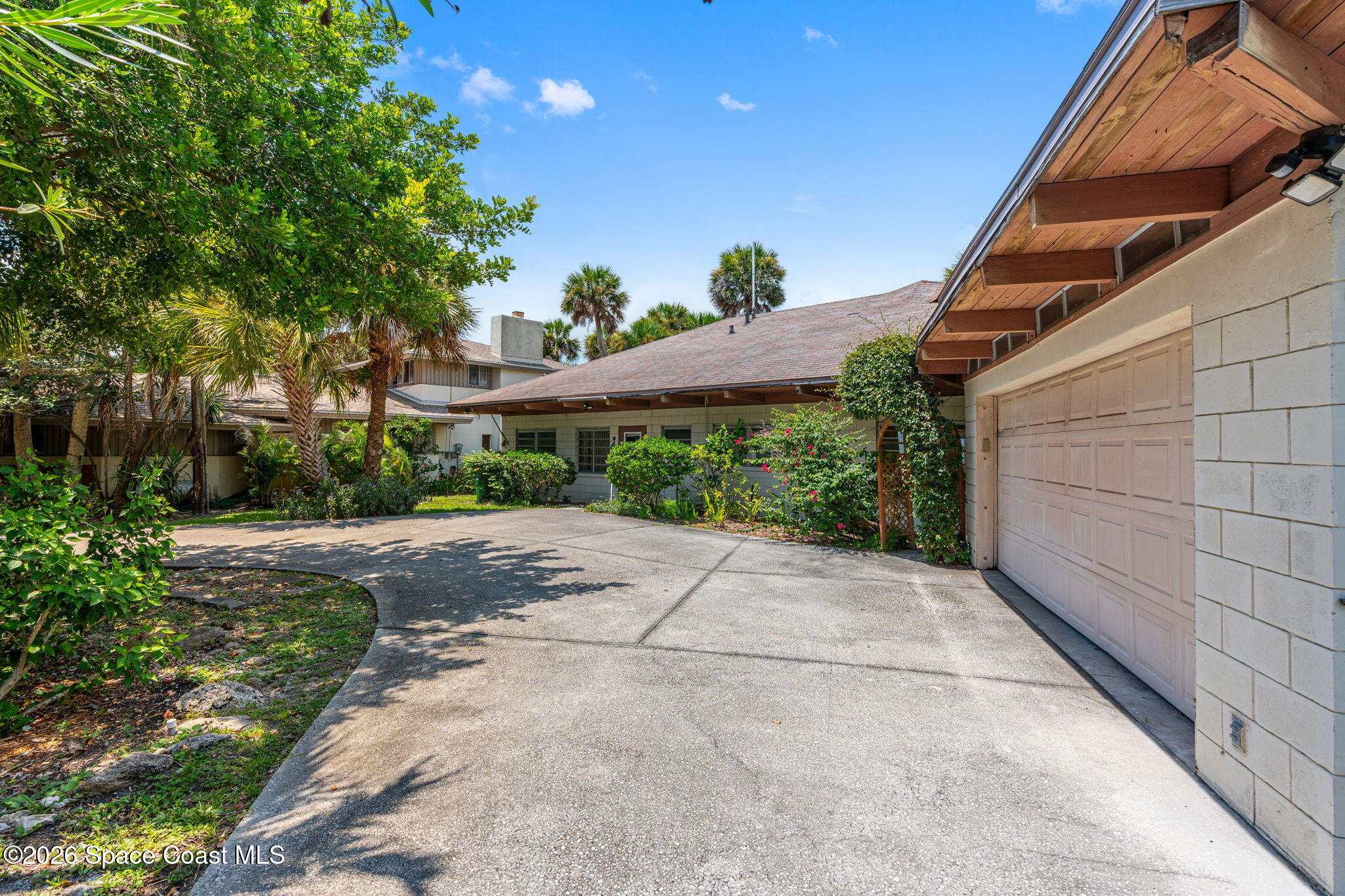 1230 S Orlando Ave, Cocoa Beach, FL 32931 photo