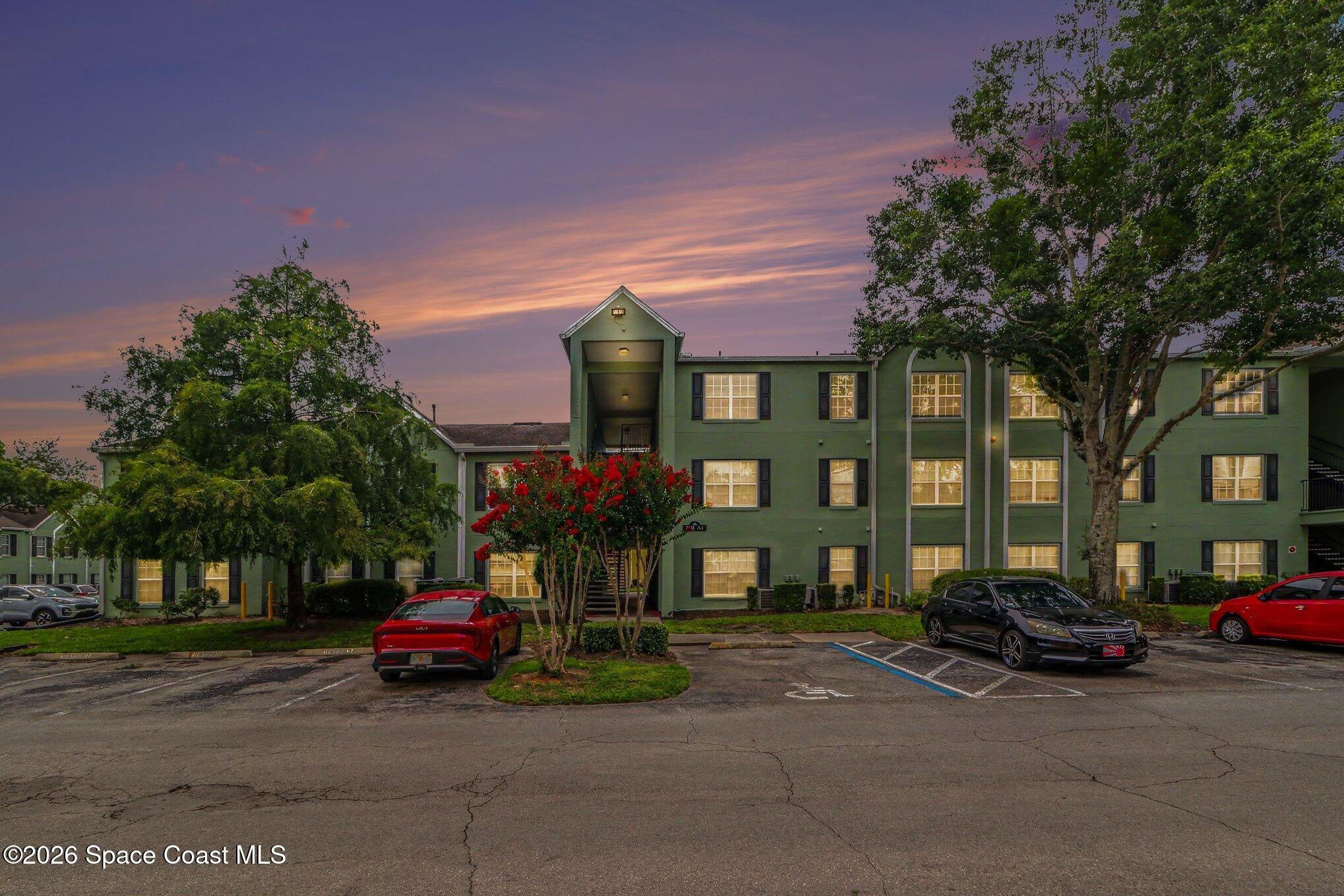 2031 Dixie Belle Dr, Orlando, FL 32812