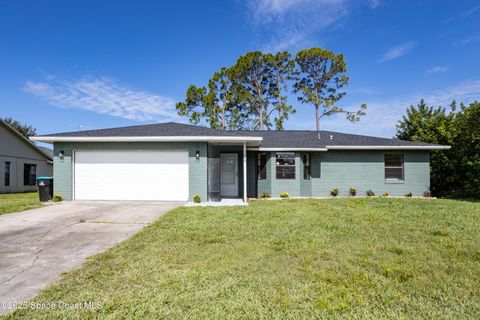 Single Family Residence in Palm Bay FL 1020 Lee Avenue.jpg