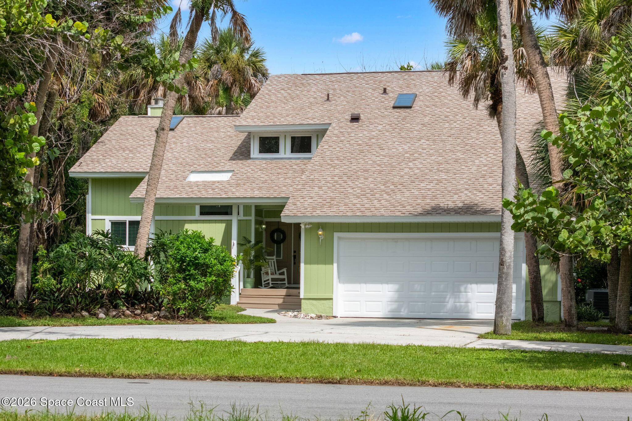 220 Cardinal Dr, Melbourne Beach, FL 32951