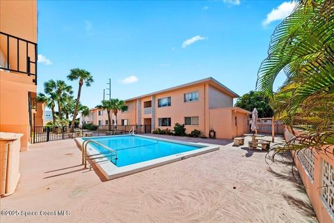 Condominium in Melbourne Beach FL 1700 Atlantic Street #1.jpg