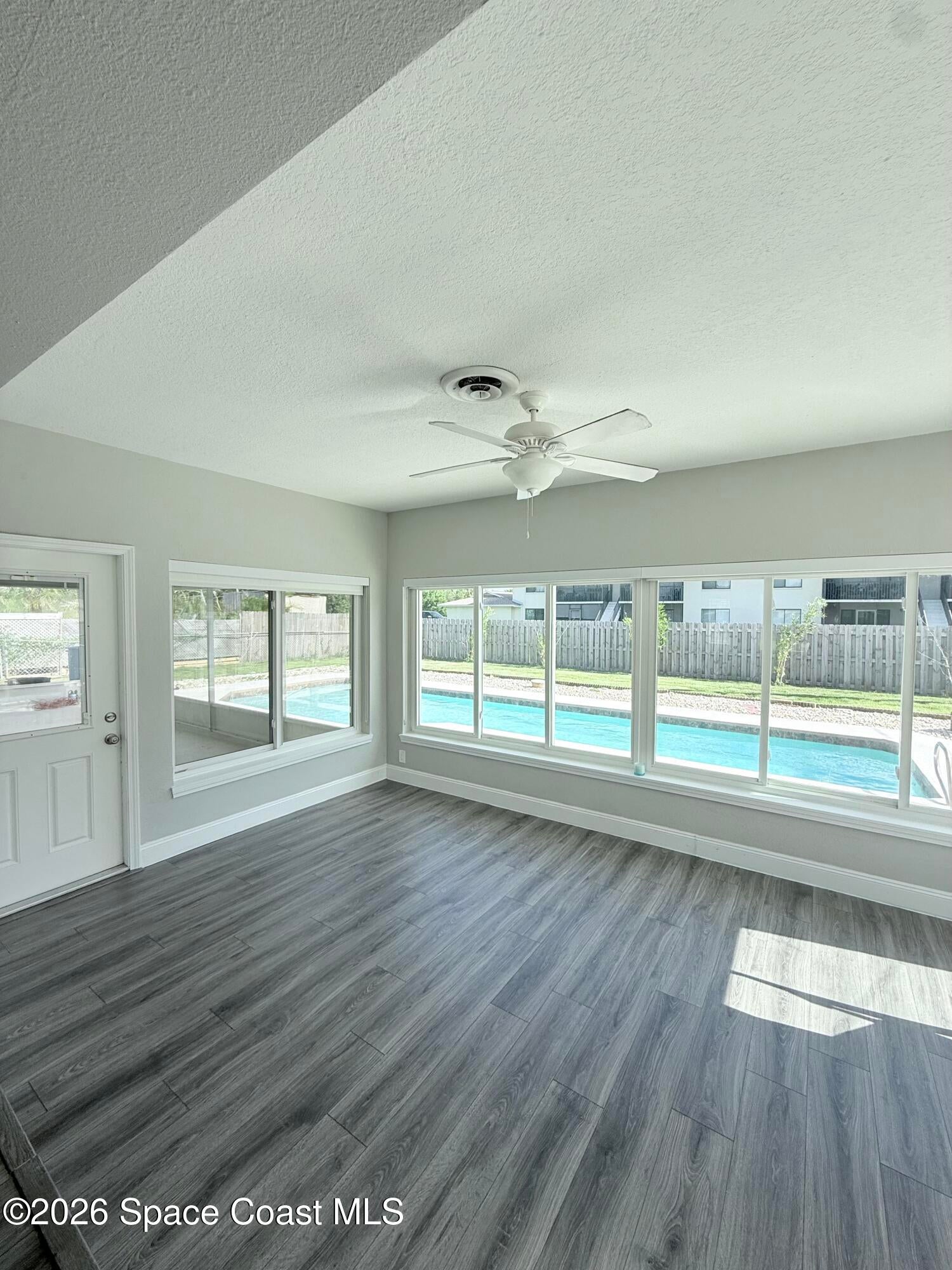 202 SE 1 St, Satellite Beach, FL 32937 photo