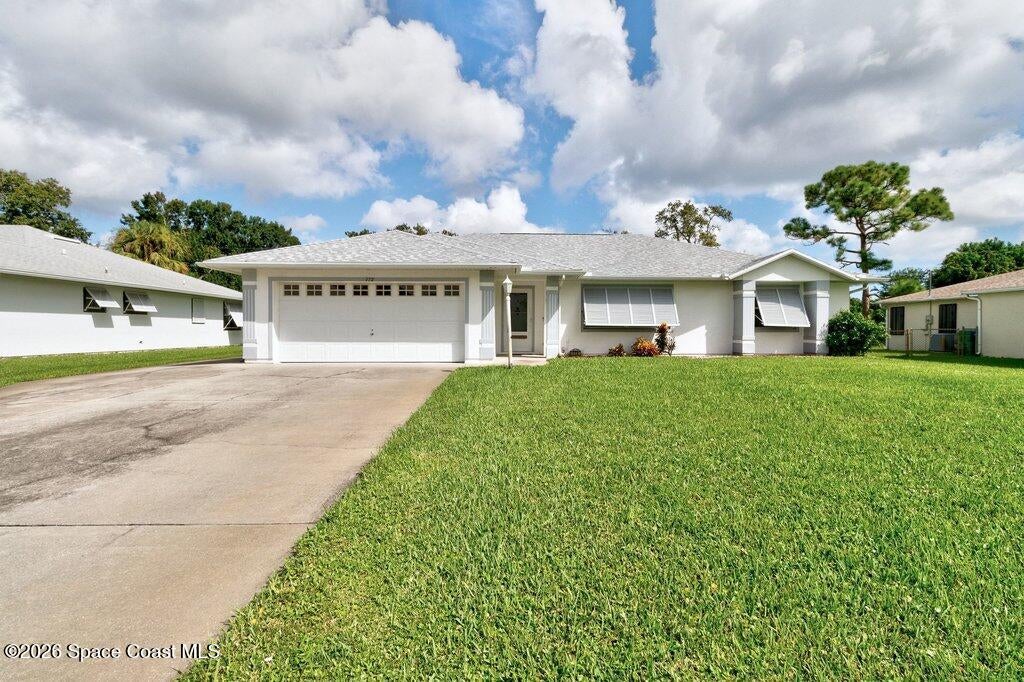 172 Delaware Ave, Sebastian, FL 32958 photo